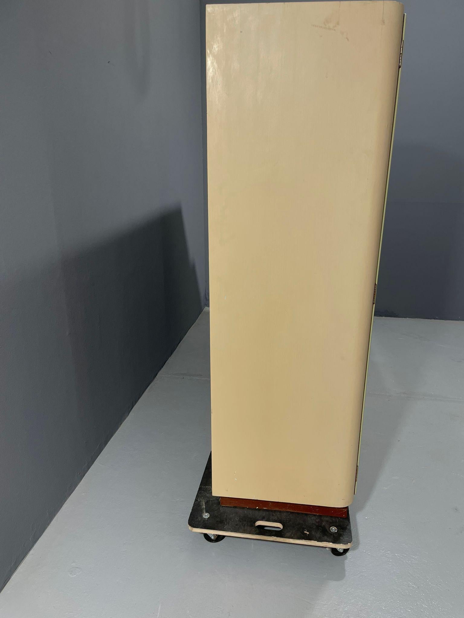 Vintage Czechoslovak Buffet Cabinet by Tatra Nábytok – 1960s Mid-Century For Sale 3
