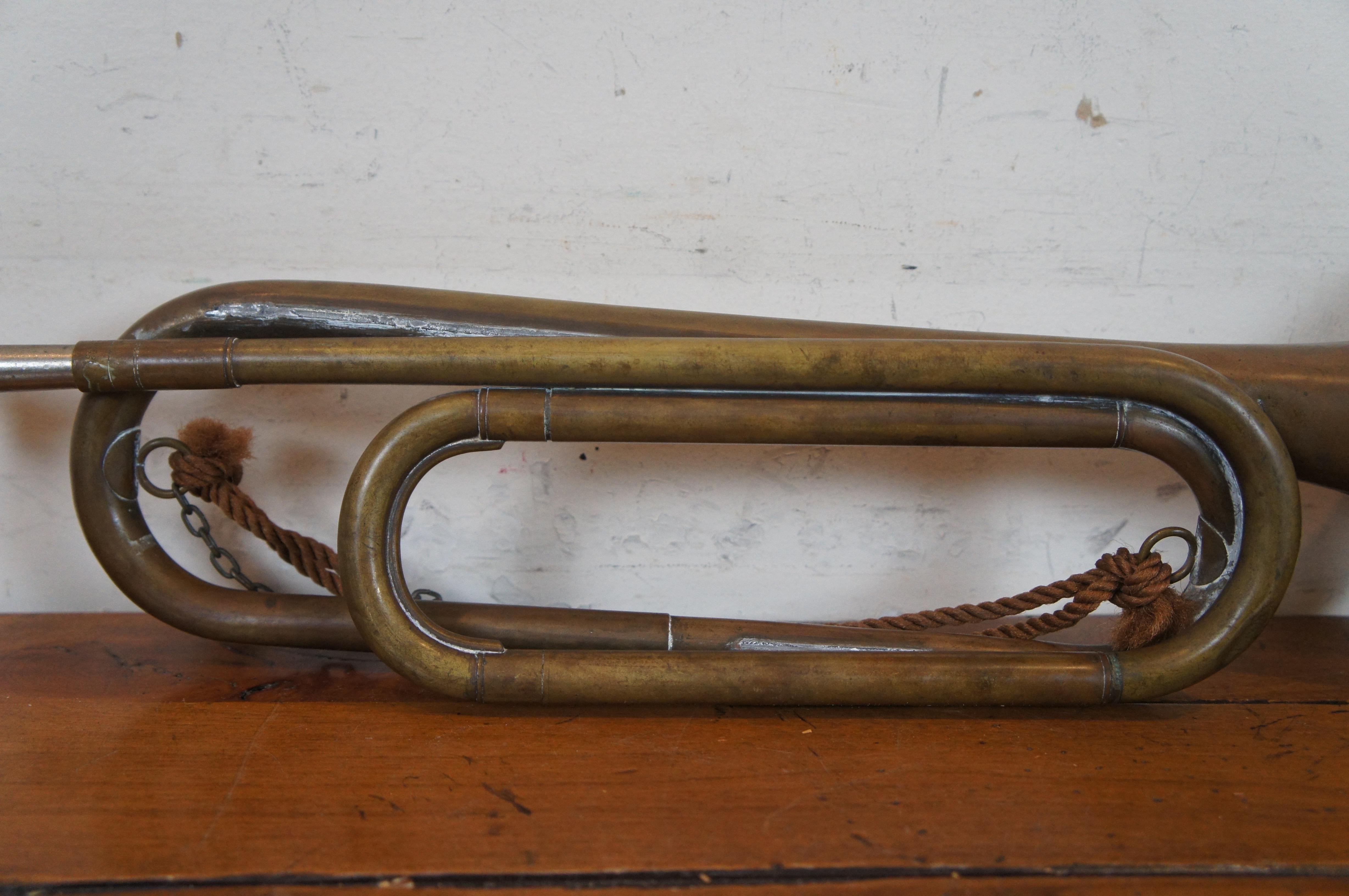 Vintage Czechoslovakian Brass Army Military Boy Scout Bugle Trumpet Horn In Good Condition For Sale In Dayton, OH