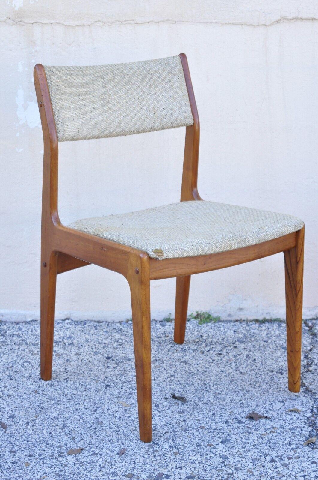 Singaporean Vintage D-Scan Teak Wood Mid-Century Modern Danish Style Dining Chairs Set of 6