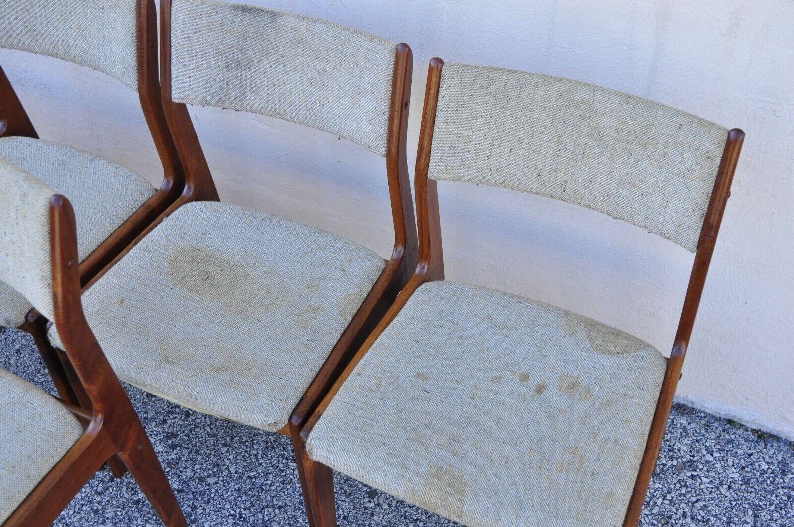 20th Century Vintage D-Scan Teak Wood Mid-Century Modern Danish Style Dining Chairs Set of 6