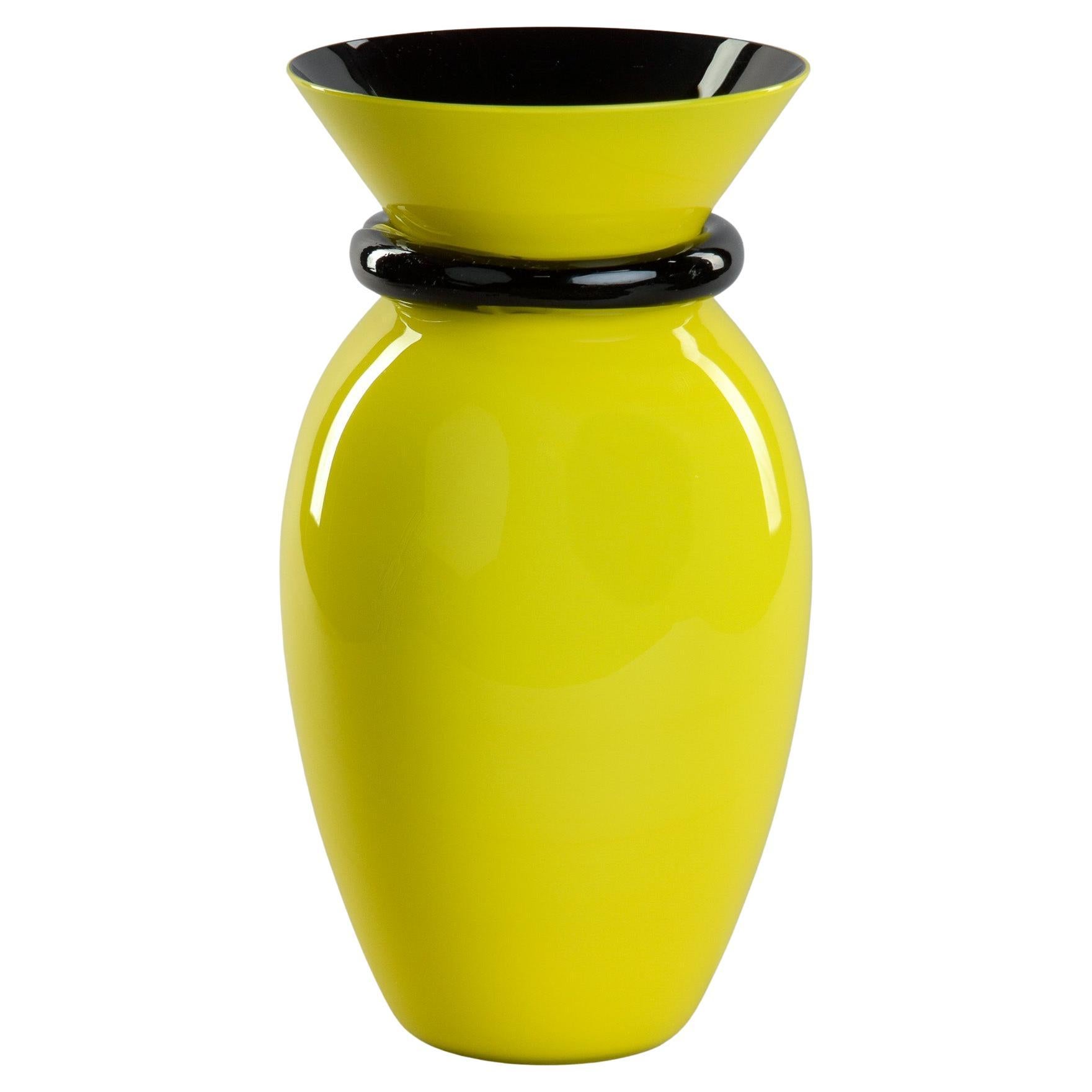 Jarrón de Murano Vintage Amarillo Narciso y Negro VeArt Firmado