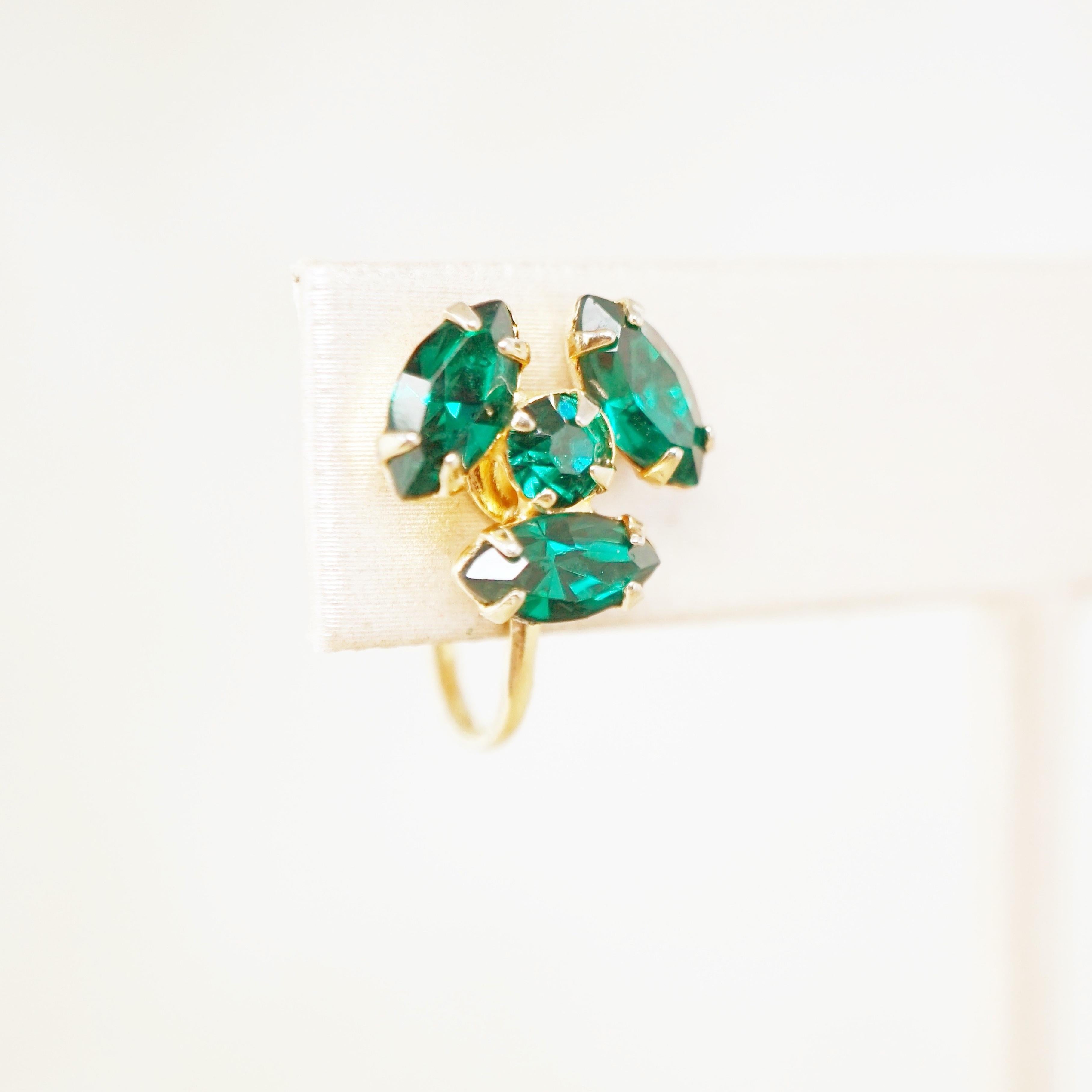 Vintage Dainty Emerald Rhinestone Earrings by Coro, 1950s In Excellent Condition In McKinney, TX