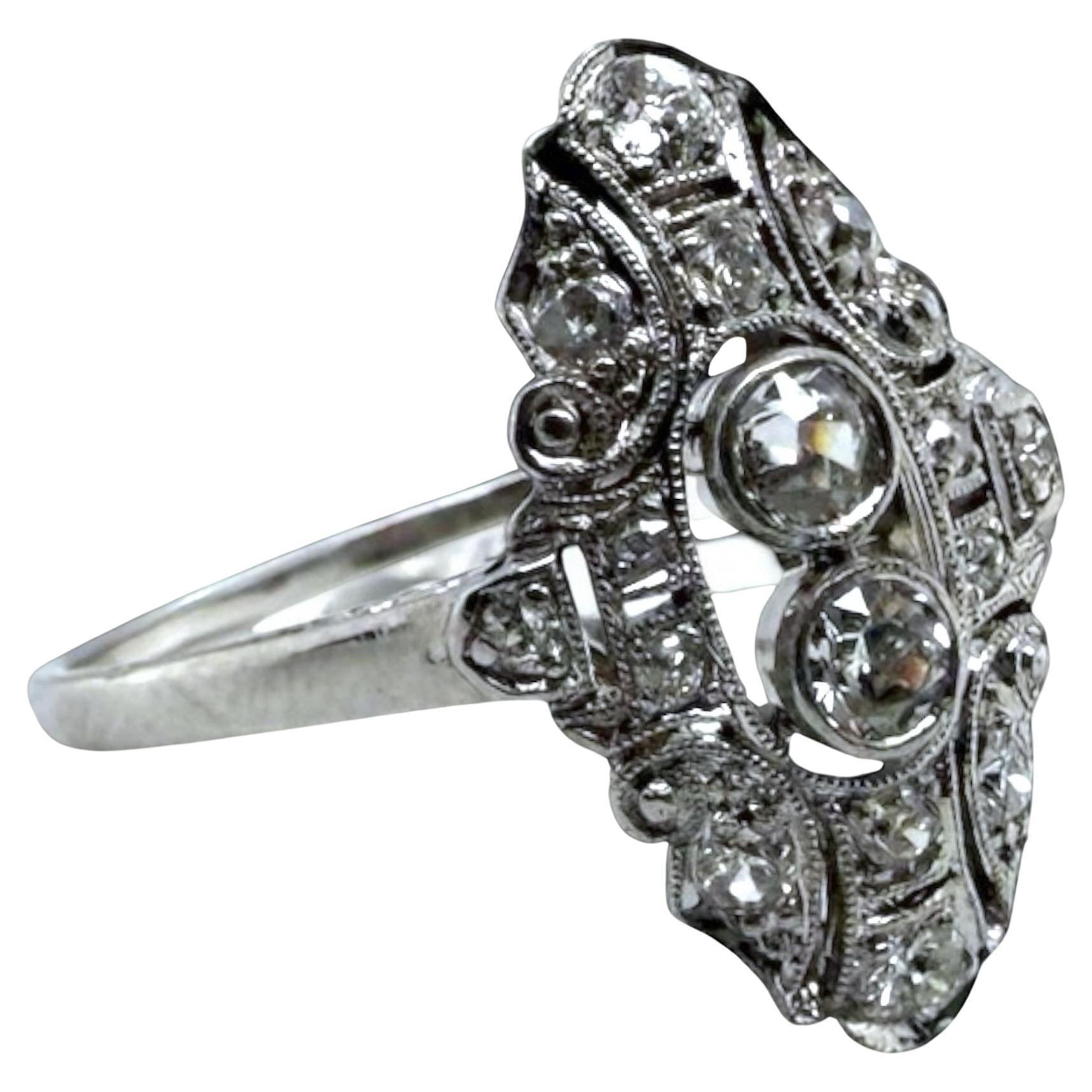 Vintage Dainty Old European Cut Diamond Cocktail Ring Oro bianco 18 carati