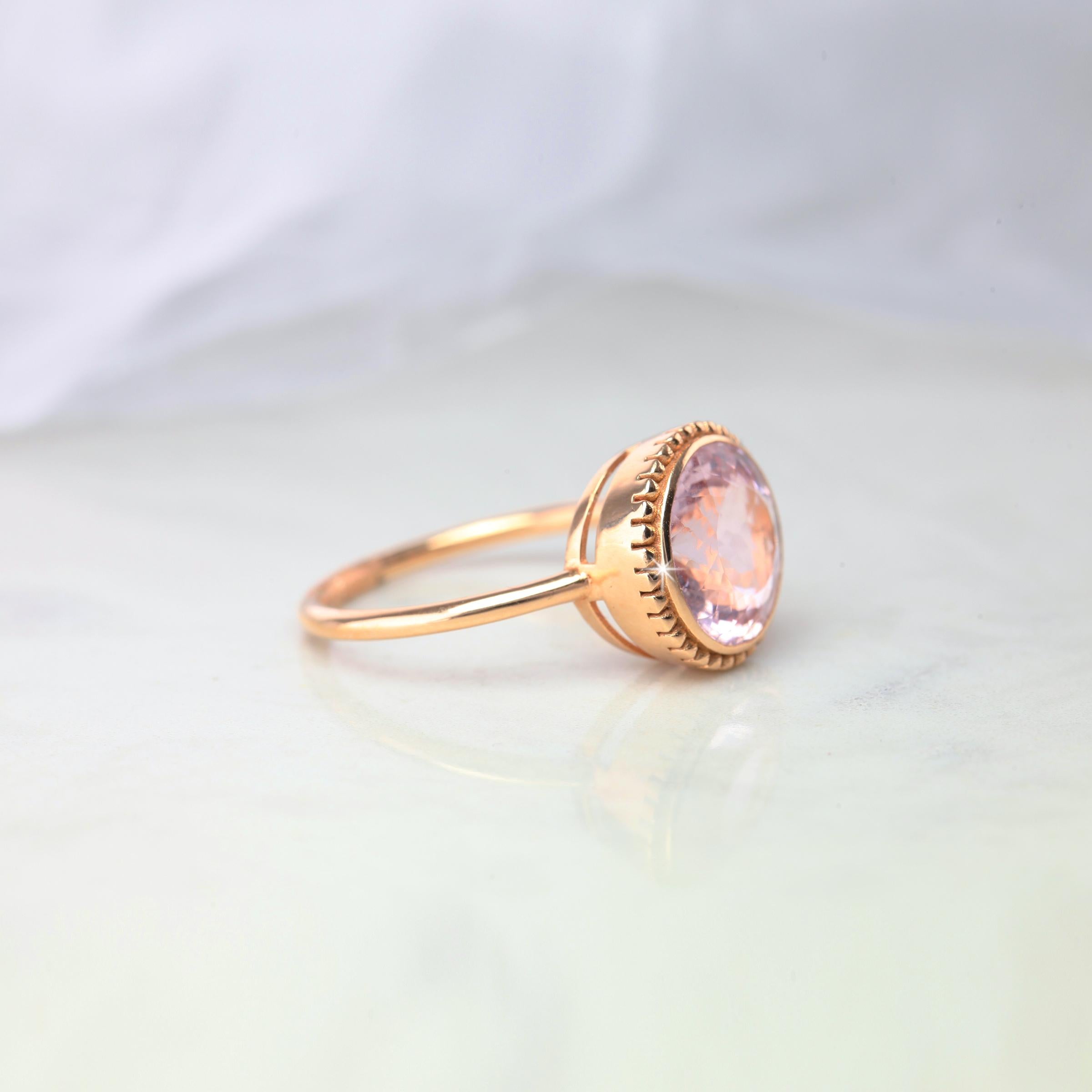Vintage Style Morganite Ring, Vintage Dainty Round Morganite Ring 14 Carat Rosegold , Engagement Ring, Solitaire Ring, Statement Ring created by hands from ring to the stone shapes. 

I used brillant round shape to reveal morganite stone. I