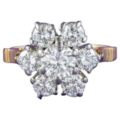 Bague en or jaune et blanc 18 carats avec grappe de diamants en forme de marguerite, 1981