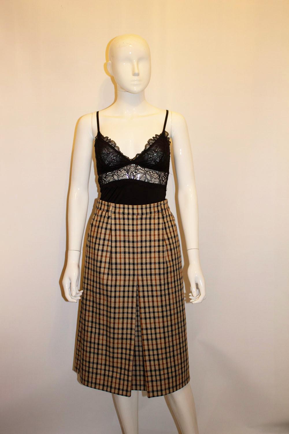Vintage Daks 1970s  Check Wool  Skirt For Sale 4