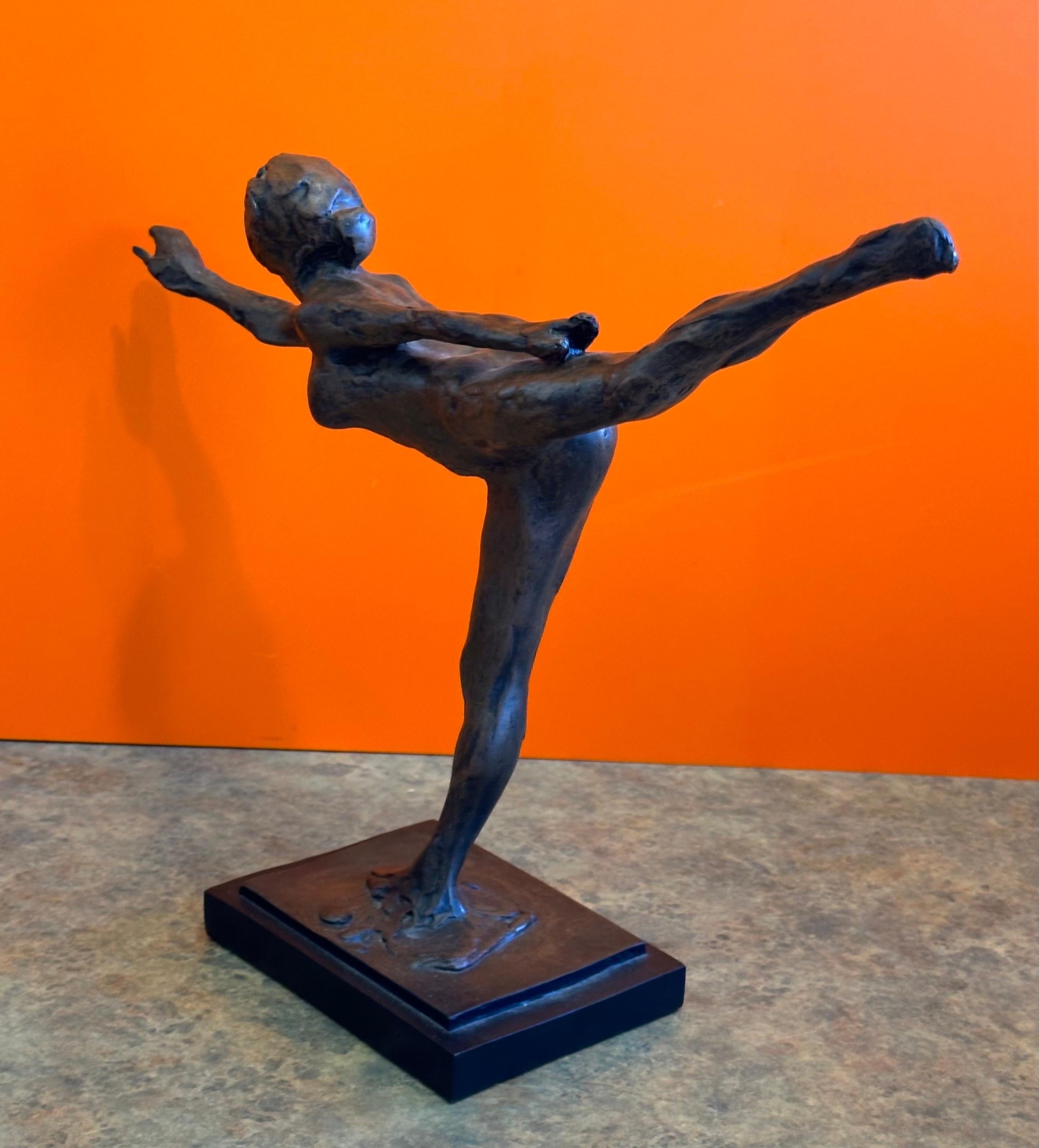 Vintage-Kunstskulptur „Dancer“ aus Harz von Edgar Degas 1