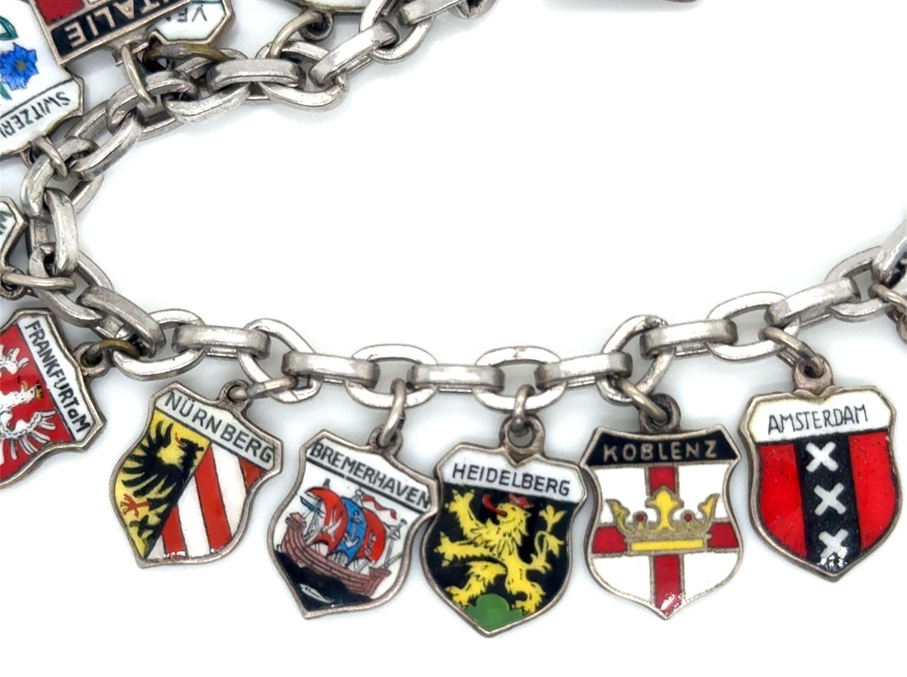 Vintage Danecraft Travel Enamel Charm Bracelet Sterling Silver Europe en Excelente estado para la venta en Dearborn, MI