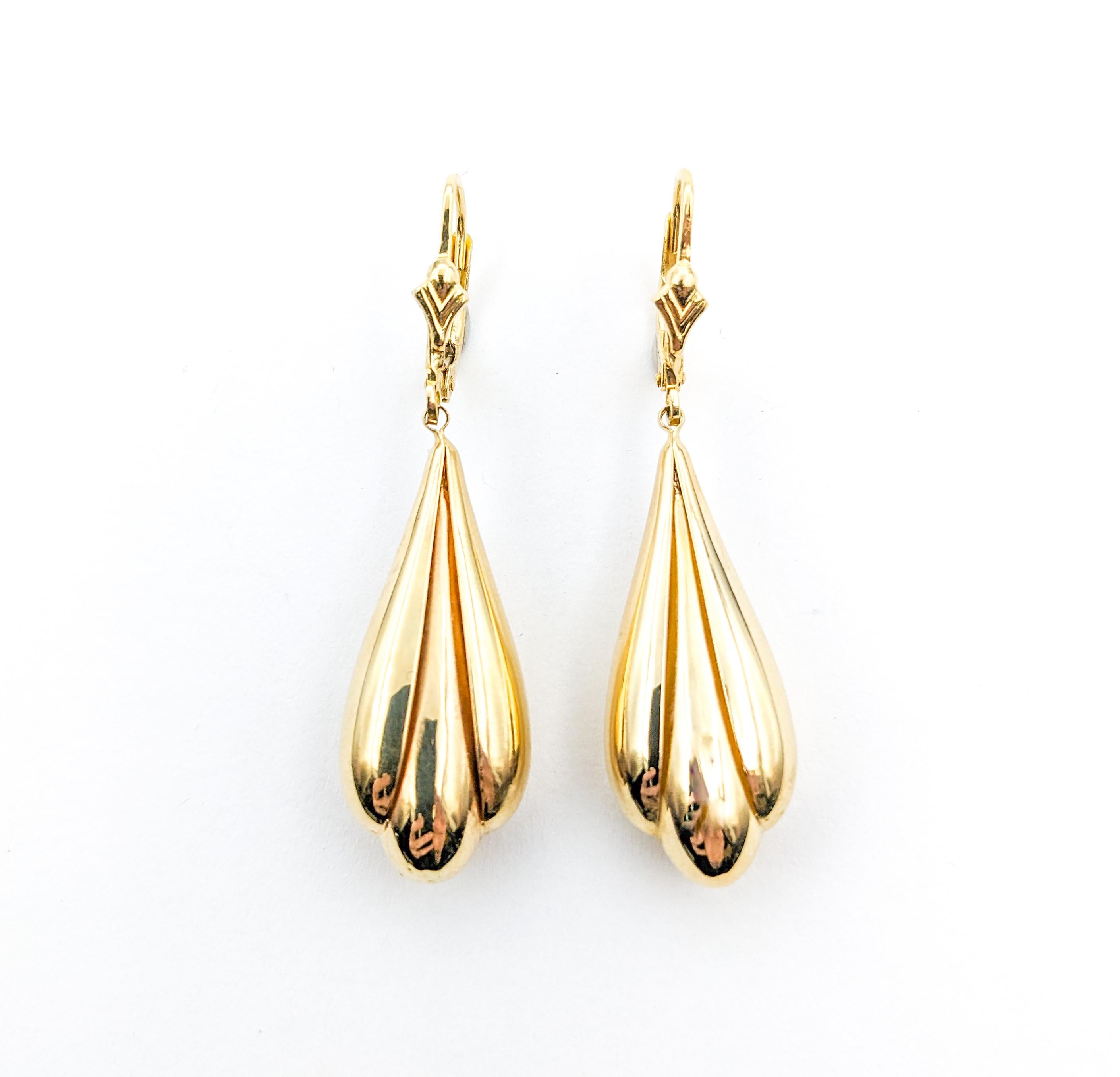 Modern Vintage Dangle Earrings In Yellow Gold For Sale