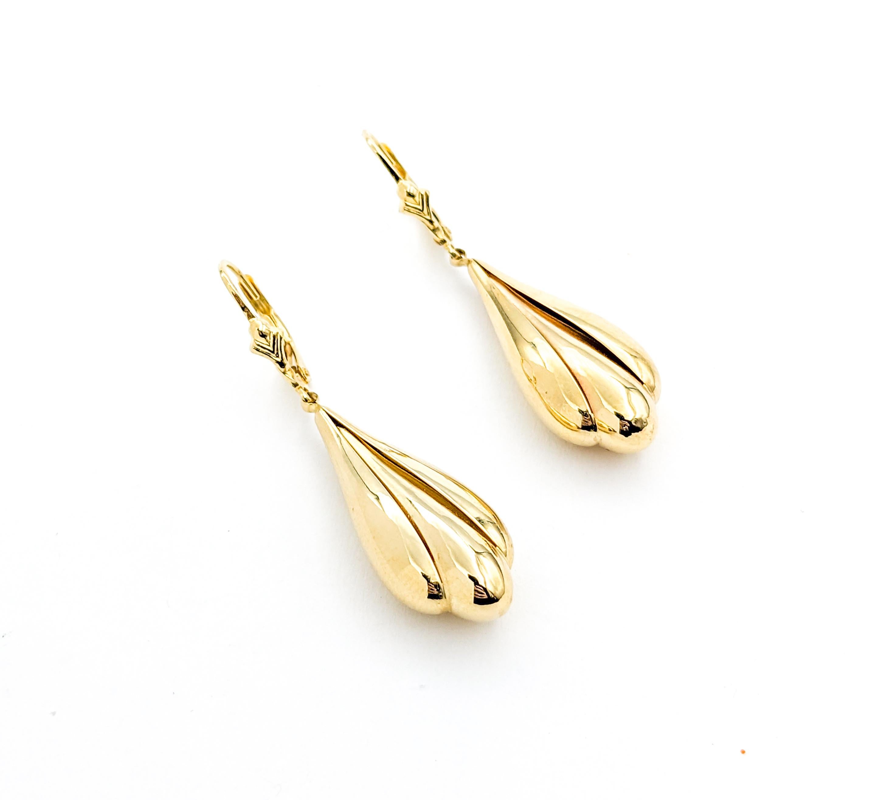Vintage Dangle Earrings In Yellow Gold For Sale 2