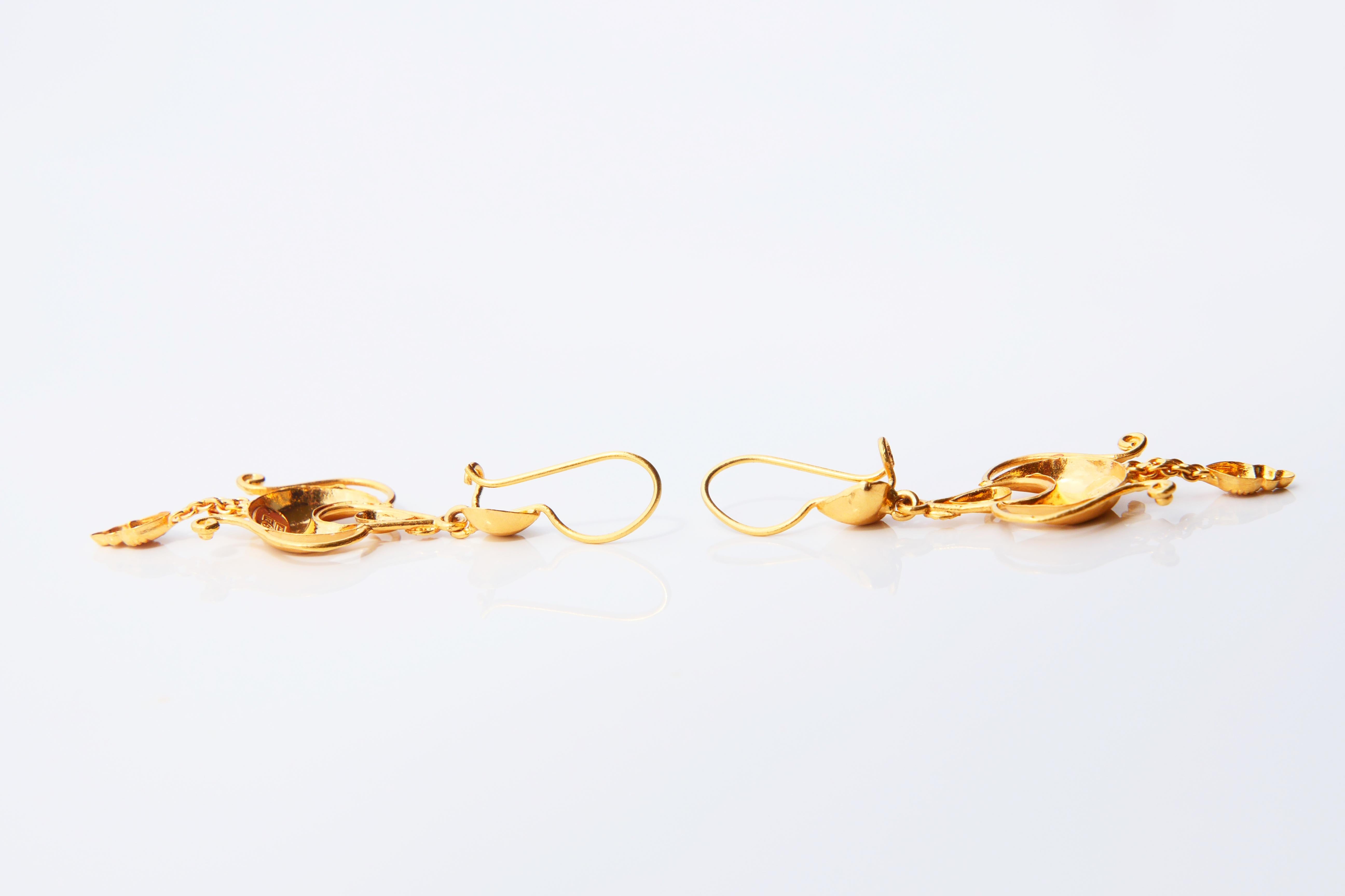 Vintage Dangle Earrings solid 21K Gold / 4.3 gr. For Sale 6