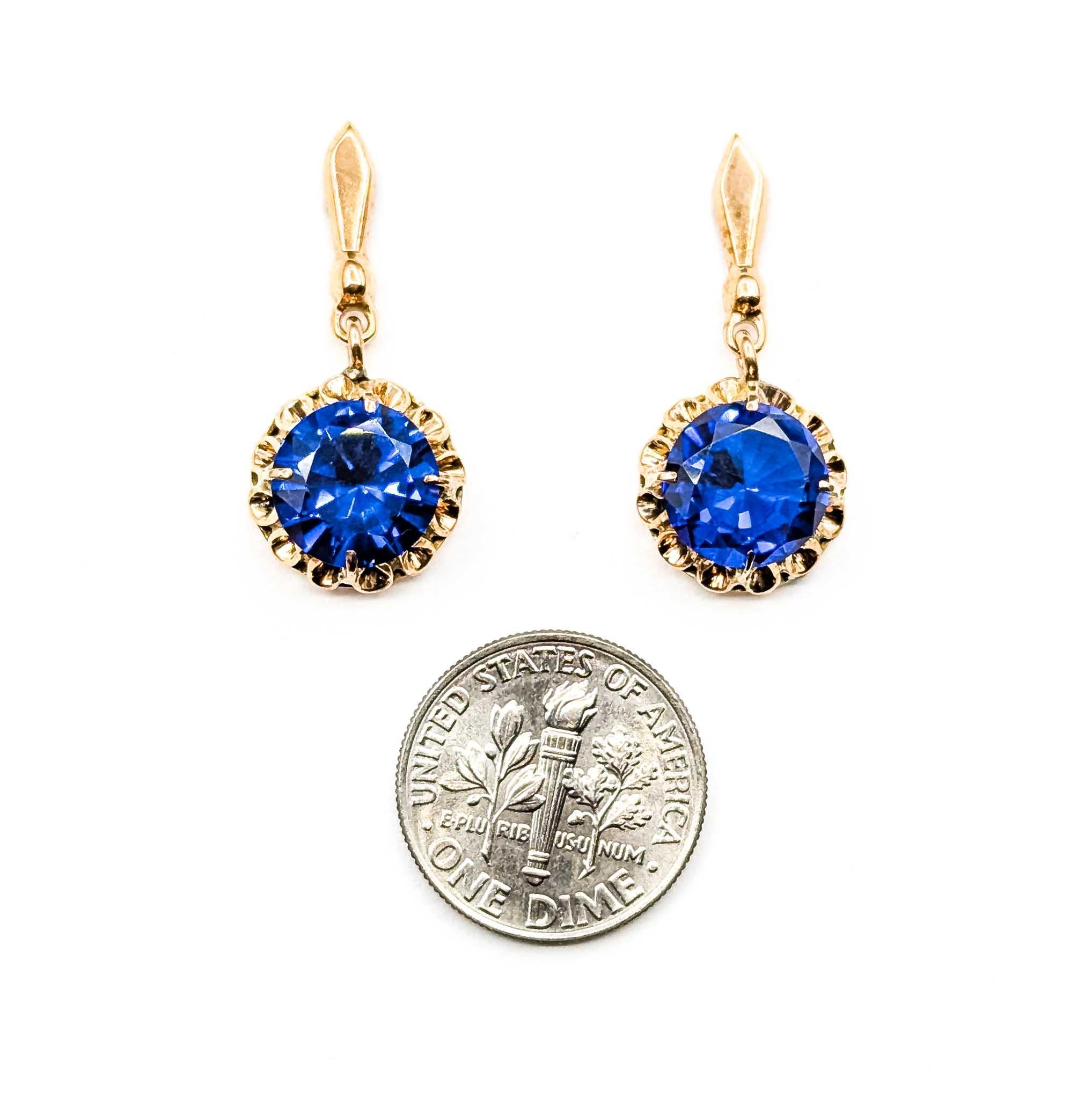 Vintage Dangle Earrings with Synthetic Sapphire in 14k Yellow Gold For Sale 1