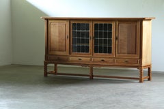 Vintage Danish 1960s Modern Oak Cabinet im Stil von Henning Kjærnulf