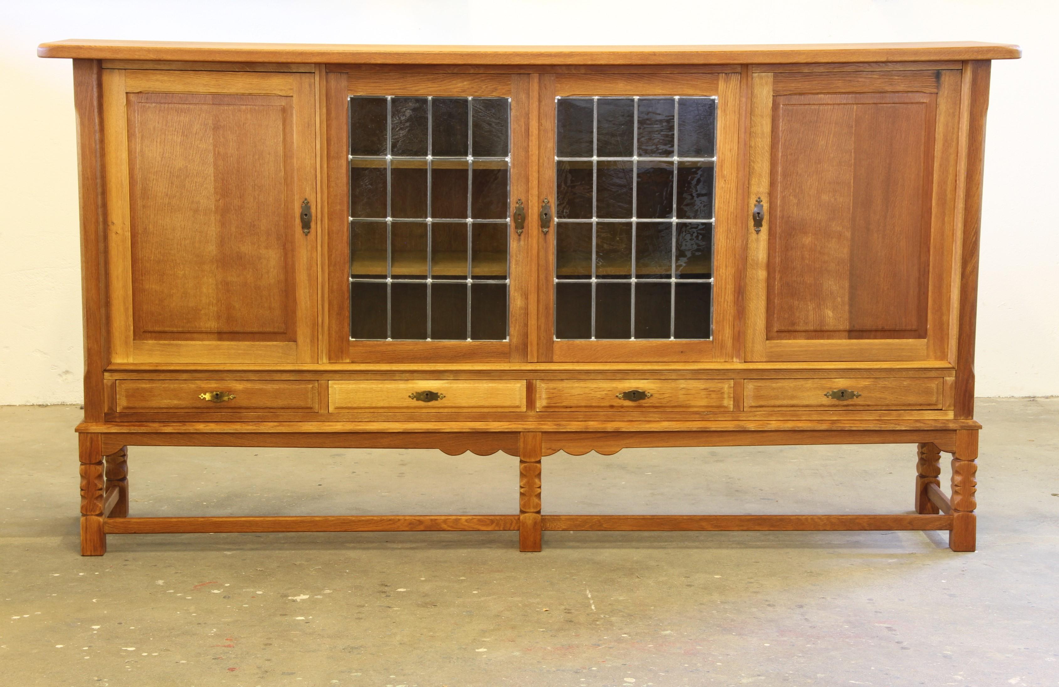 Armario moderno danés vintage de roble de los años 60 al estilo de Henning Kjærnulf Danés en venta