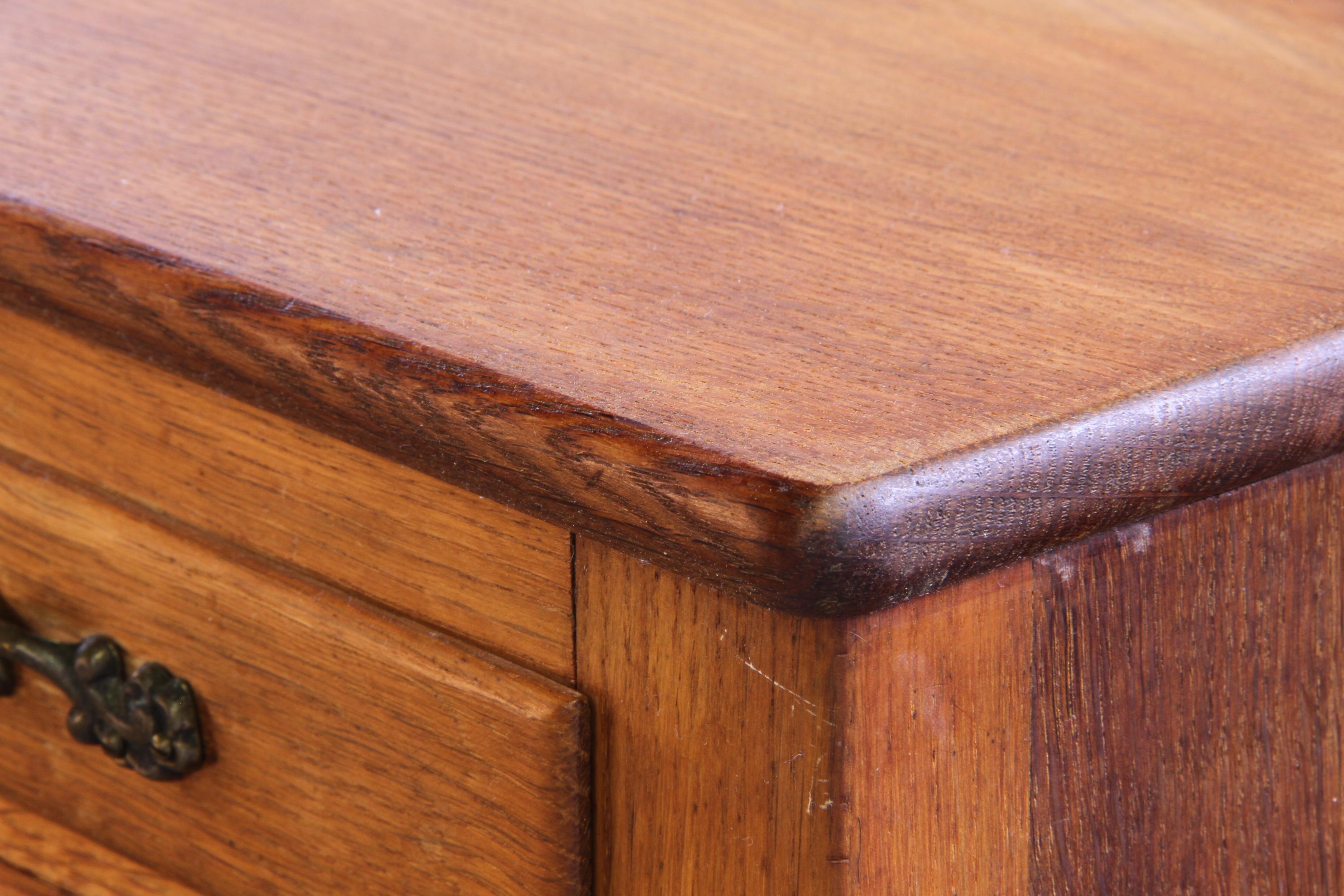 Vintage Danish 1967 4 Schubladen Kommode in Eiche im Angebot 2