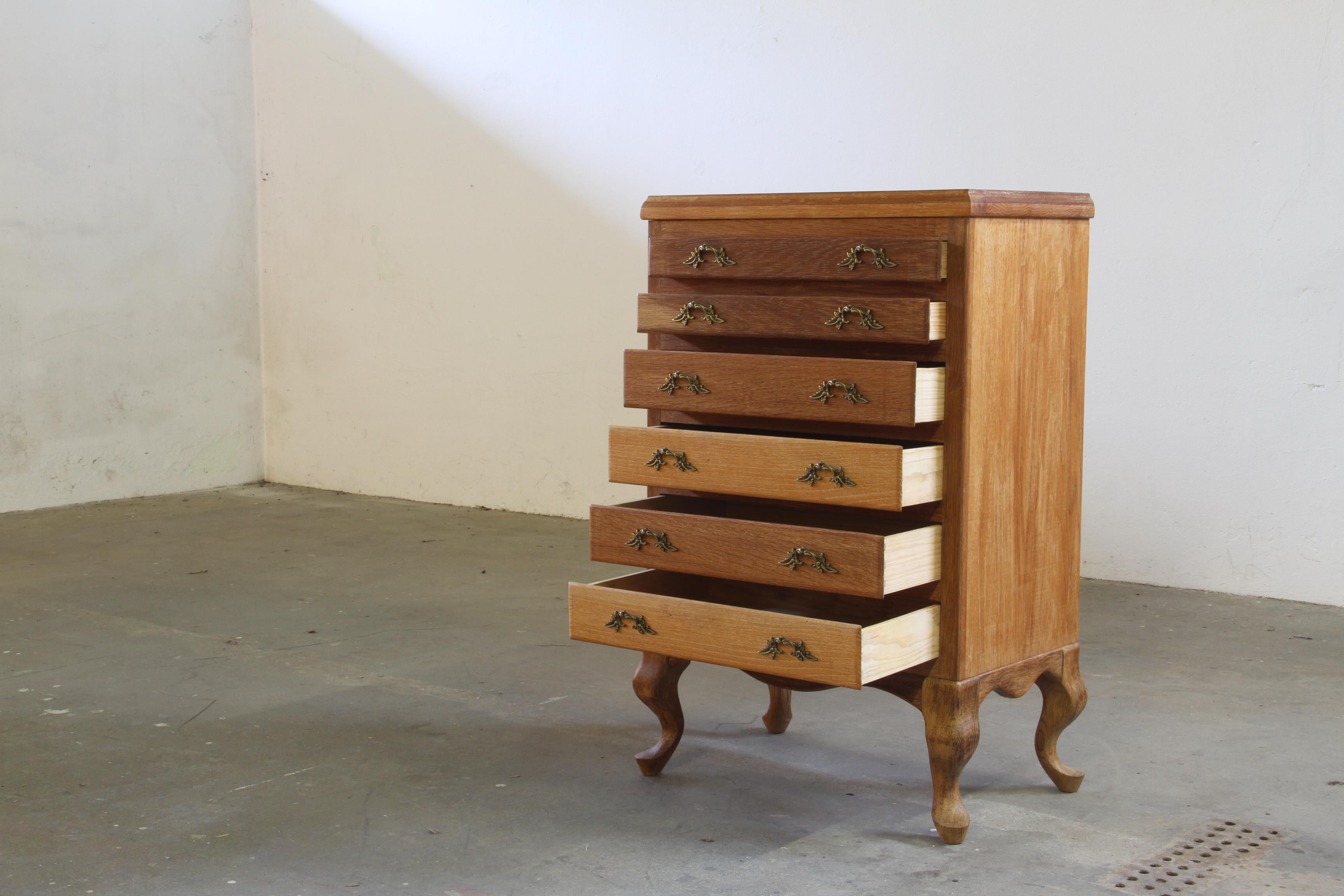 Vintage Danish 1967 Highboy 6 Drawer Dresser in Oak For Sale 8