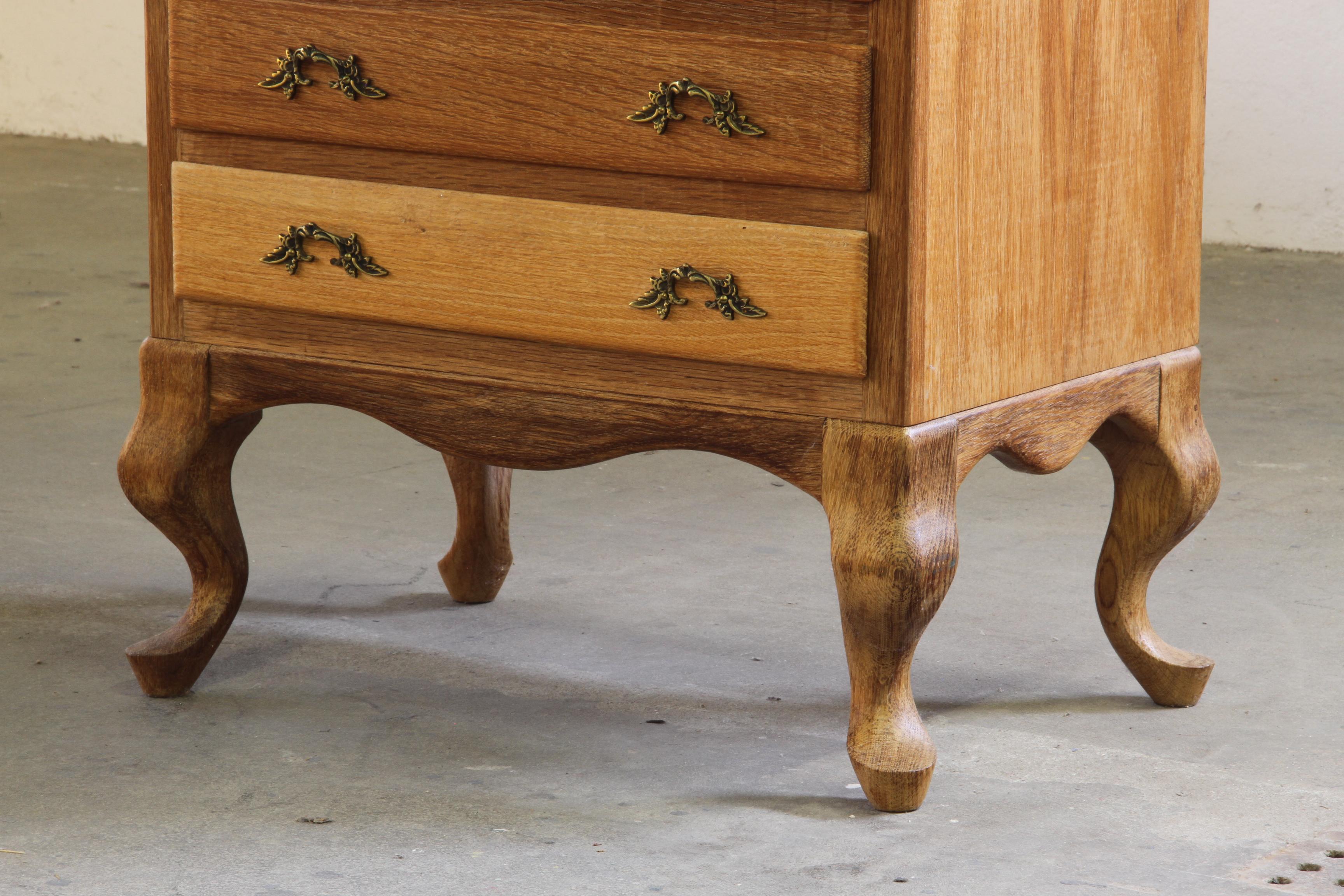 Vintage Danish 1967 Highboy 6 Drawer Dresser in Oak In Good Condition For Sale In Store Heddinge, DK