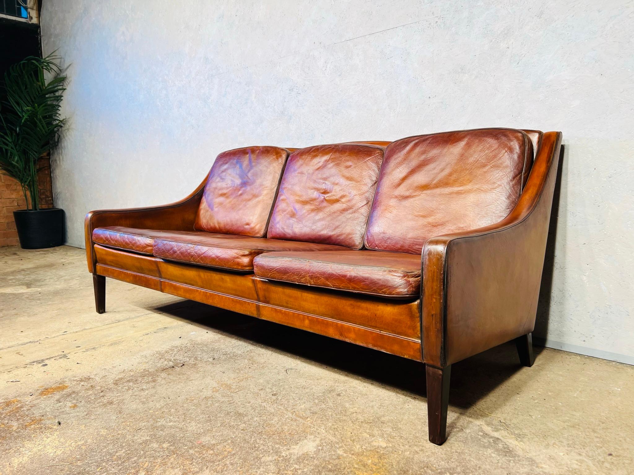 Cuir Vintage Danish 1970 s Patinated Tan Three Seater Leather Sofa #499 en vente