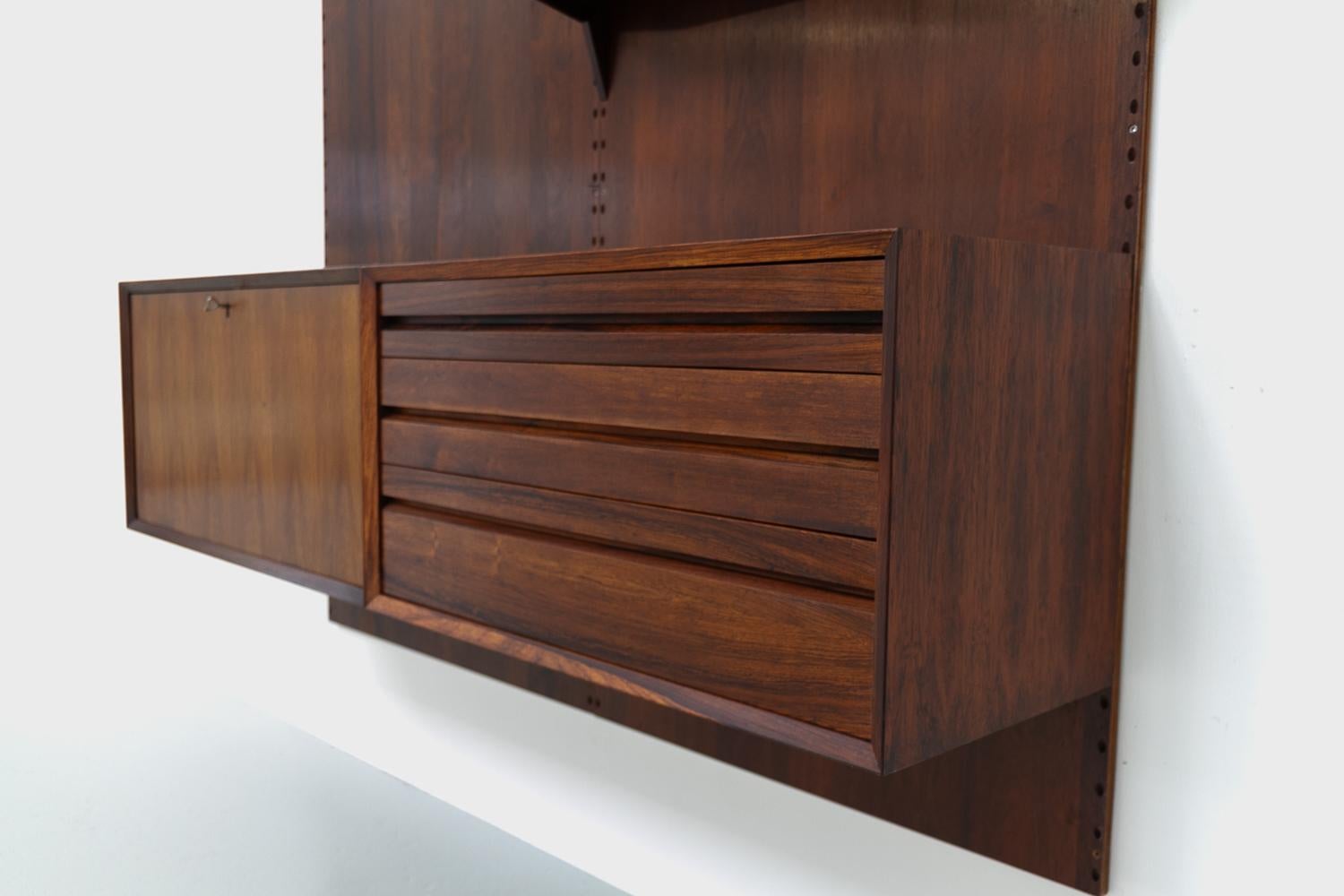 Vintage Danish 2-Bay Rosewood Modular Wall Unit by Poul Cadovius for Cado 1960s. In Good Condition For Sale In Asaa, DK