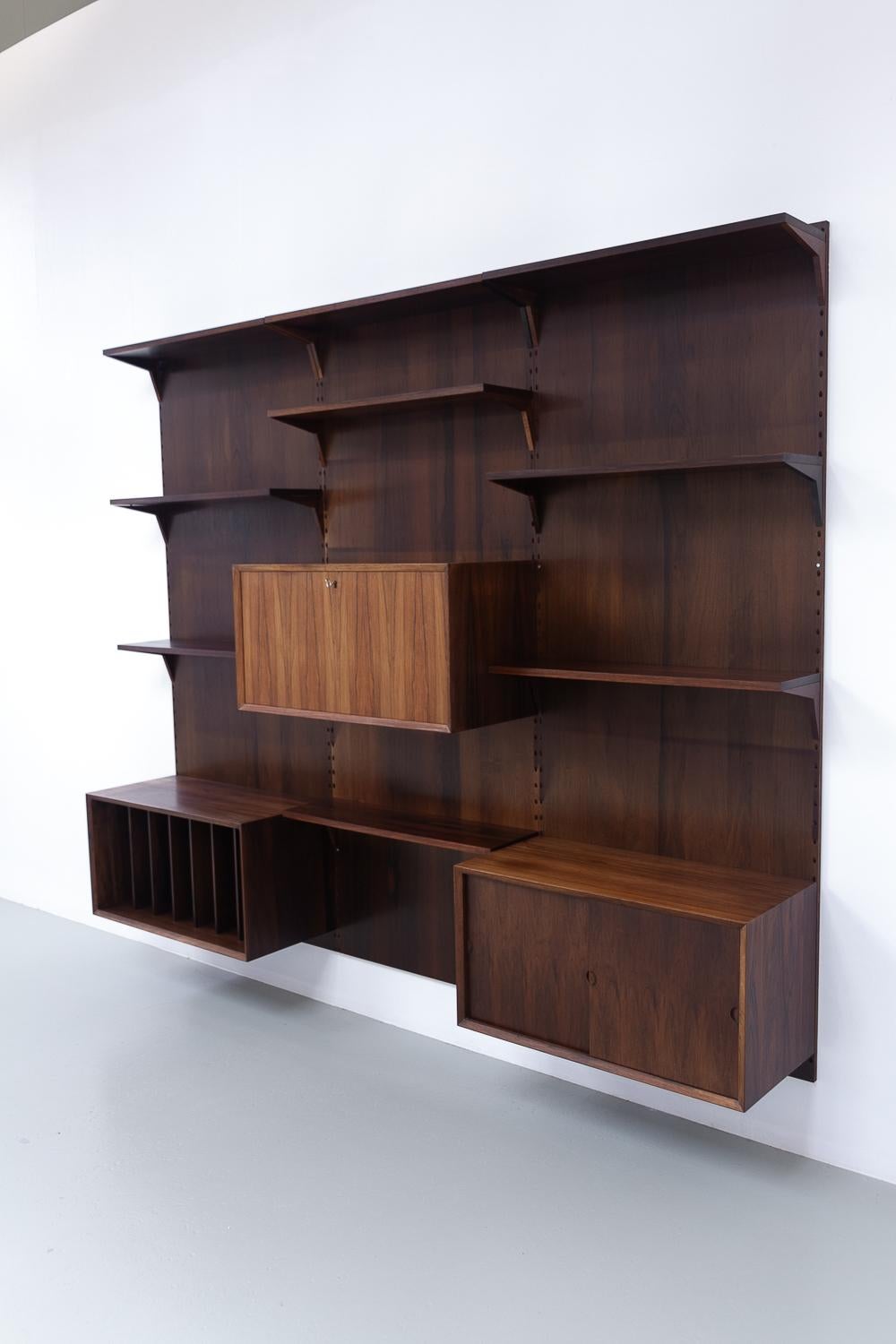 Vintage Danish 3-Bay Rosewood Modular Wall Unit by Poul Cadovius for Cado 1960s. 5