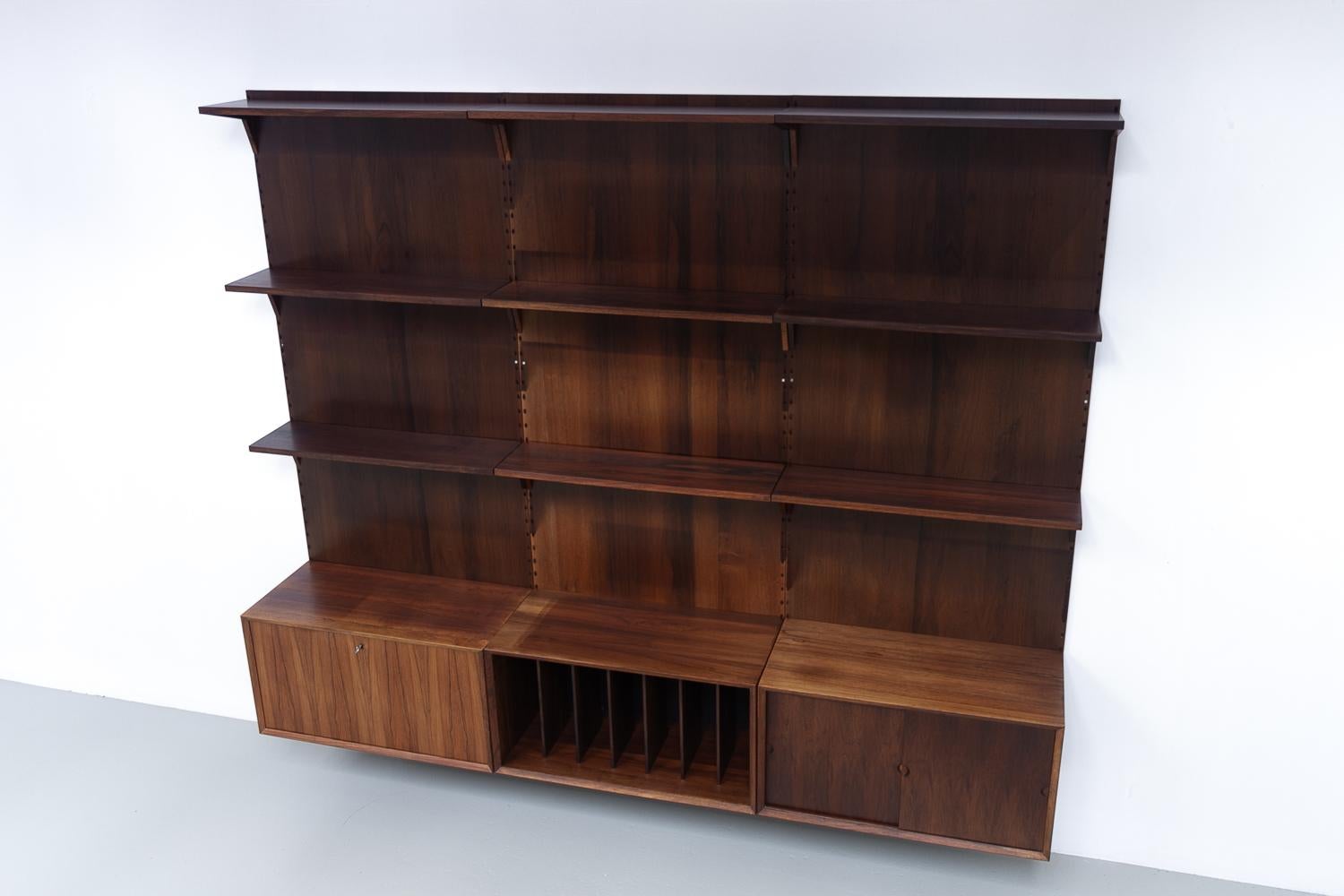 Vintage Danish 3-Bay Rosewood Modular Wall Unit by Poul Cadovius for Cado 1960s. 2