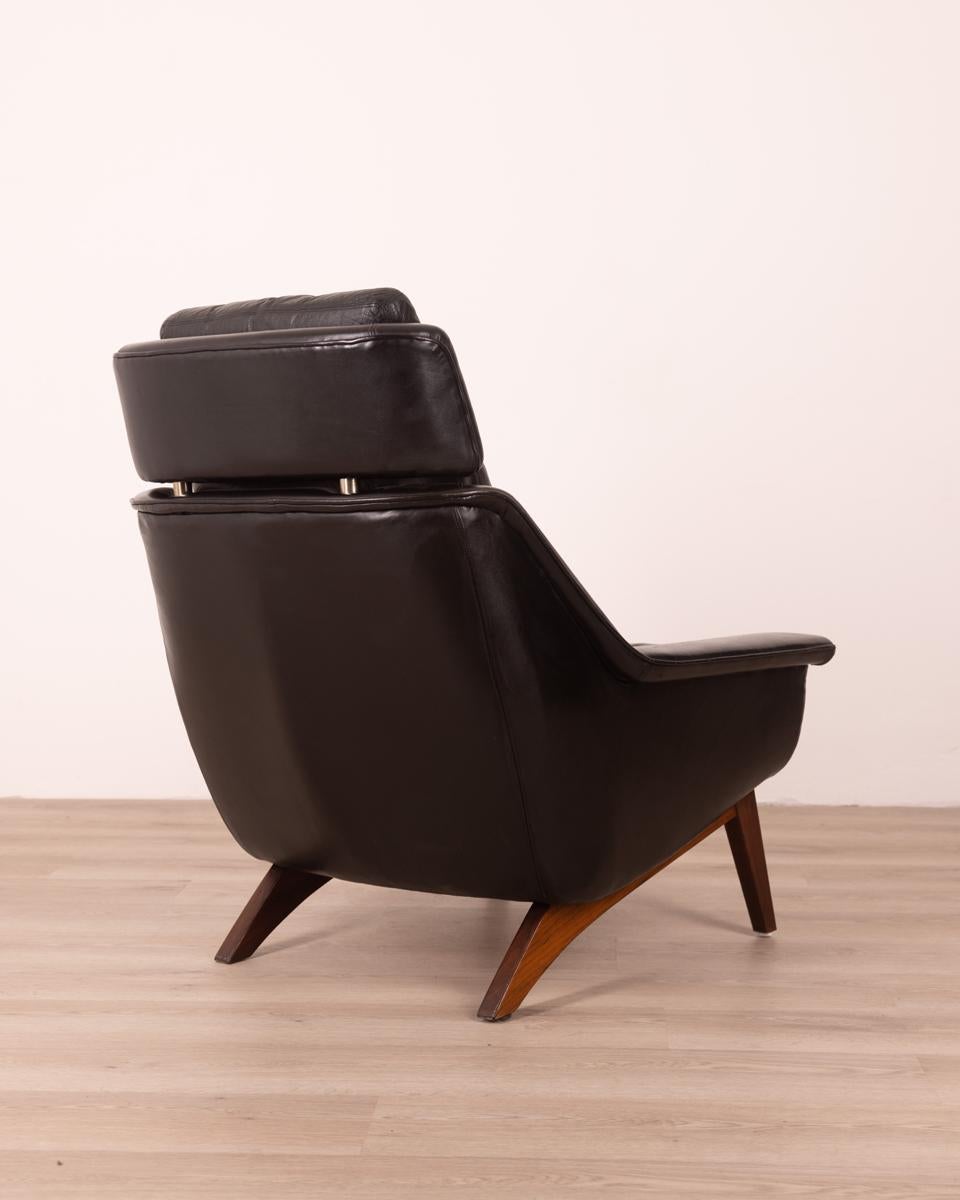 Mid-20th Century Vintage Danish 60's Black Leather Armchair Design Illum Illum Wikkelsø