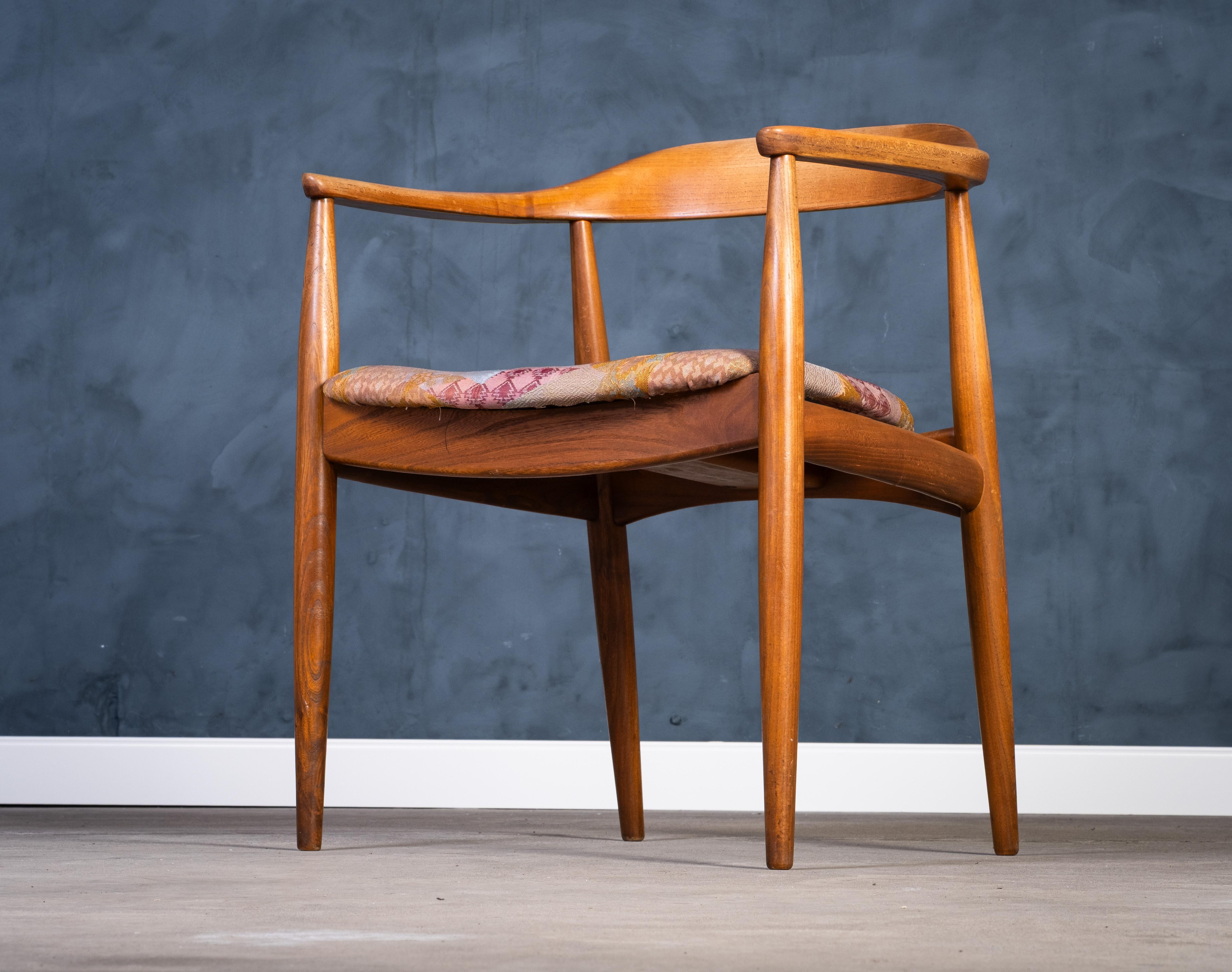 Mid-Century Modern Vintage Danish Armchair by Illum Wikkelsø for Niels Eilersen, 1960s For Sale