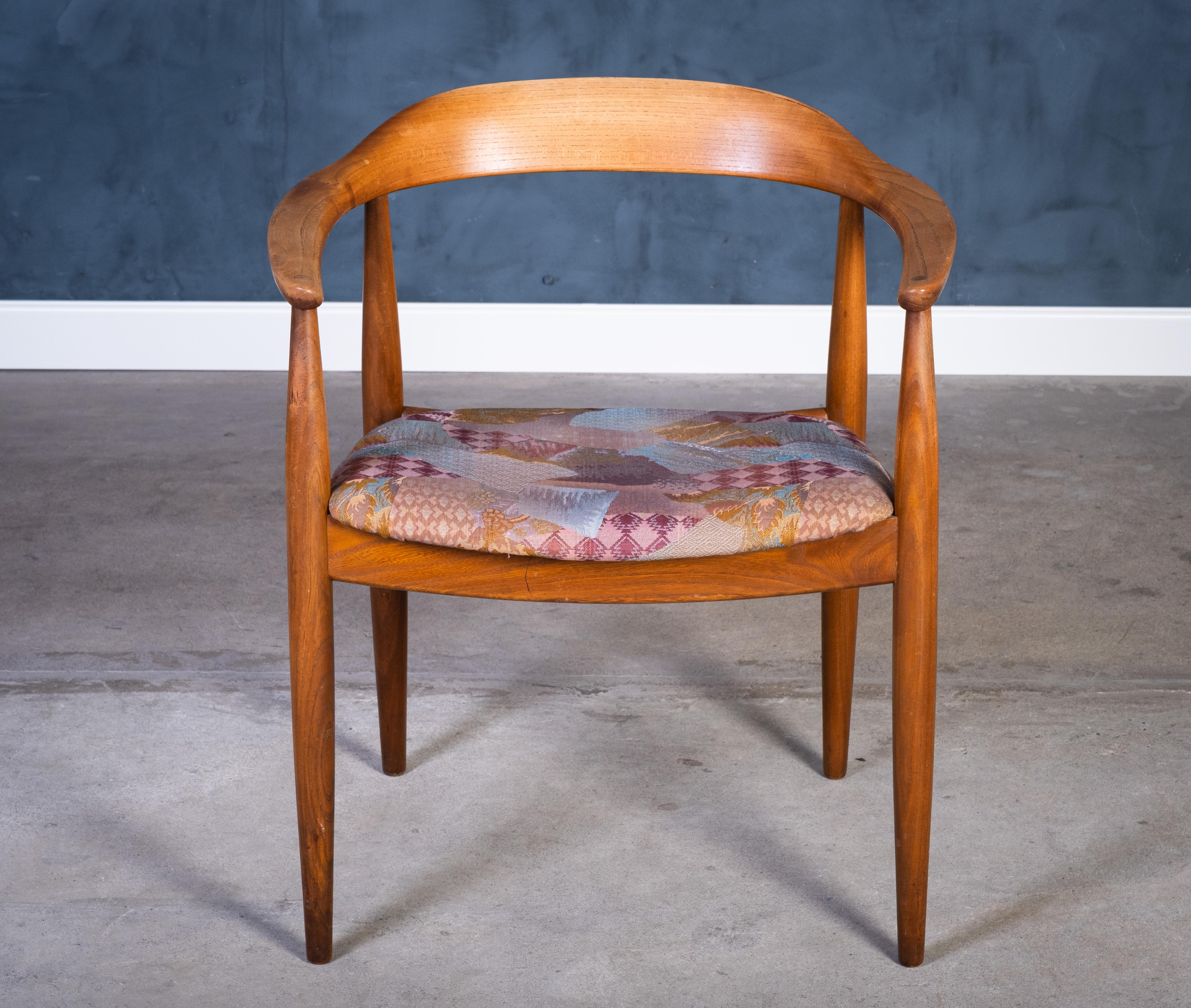 Vintage Danish Armchair by Illum Wikkelsø for Niels Eilersen, 1960s In Excellent Condition For Sale In Nørre Aaby, DK