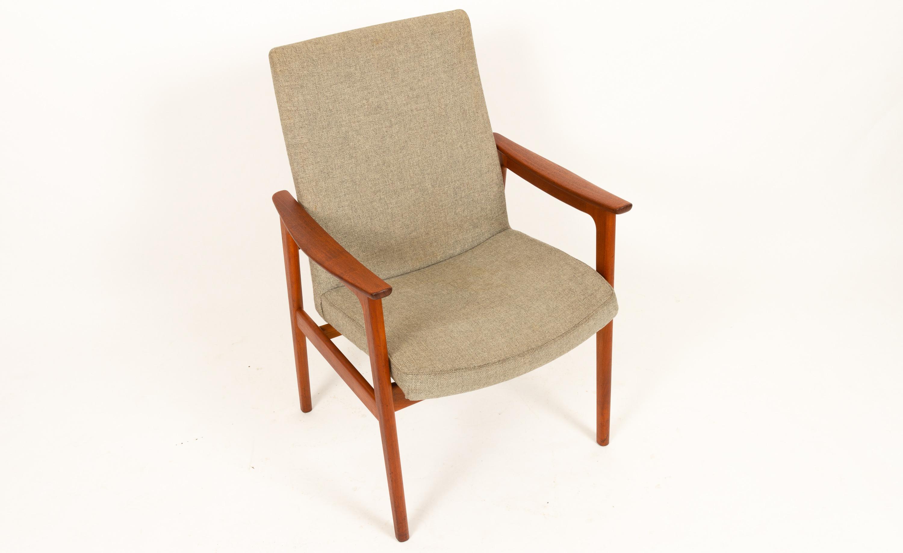 Vintage Danish Armchair in Teak and Wool by Erik Kierkegaard for Høng, 1960s 6