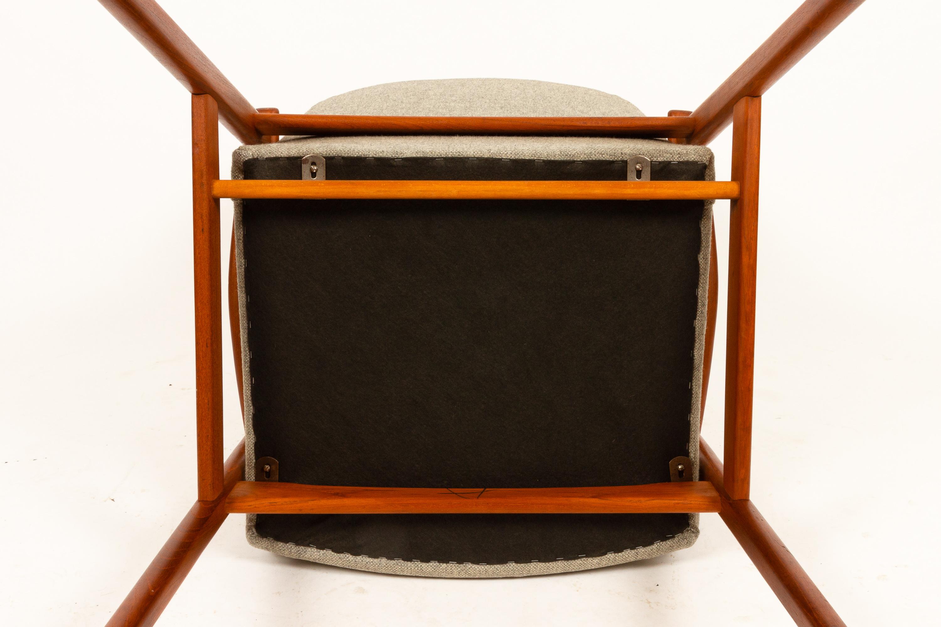 Vintage Danish Armchair in Teak and Wool by Erik Kierkegaard for Høng, 1960s 10