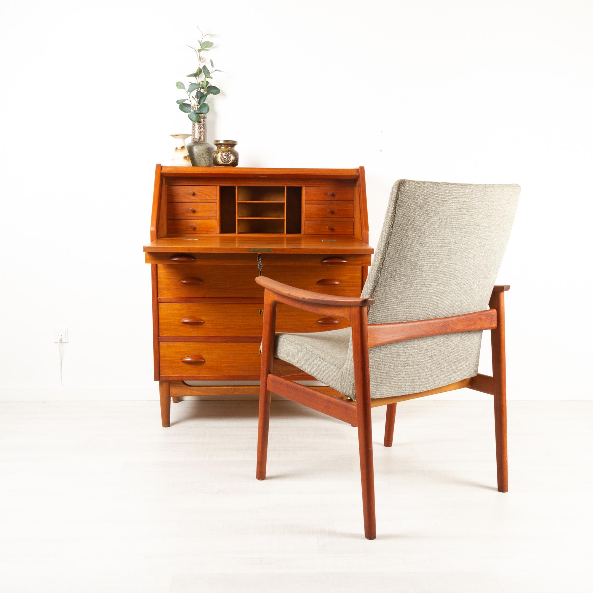 Vintage Danish Armchair in Teak by Erik Kierkegaard for Høng, 1960s 9