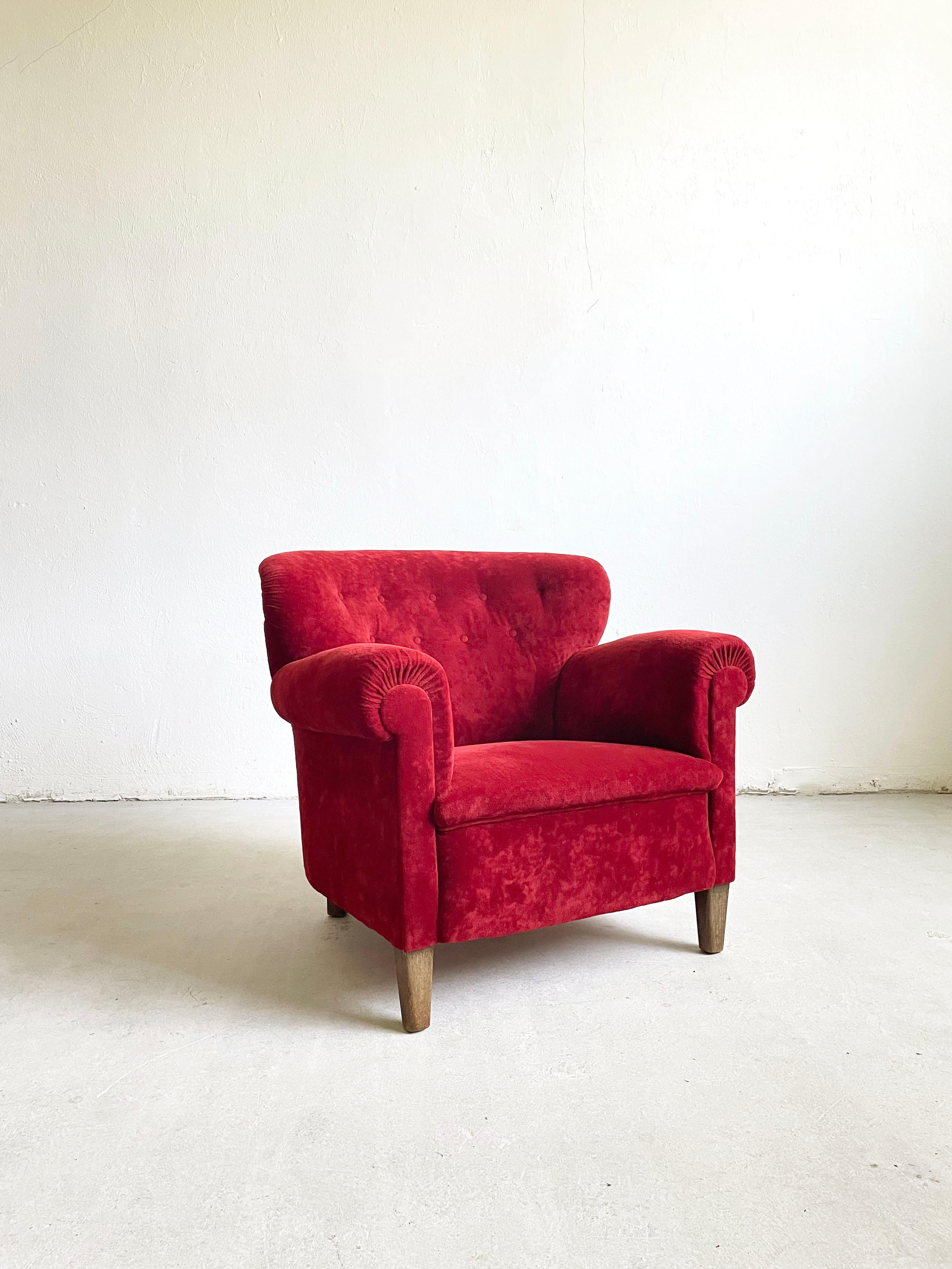 Mid-Century Modern Vintage Danish Armchair in Velour, Great original condition, 1950's For Sale
