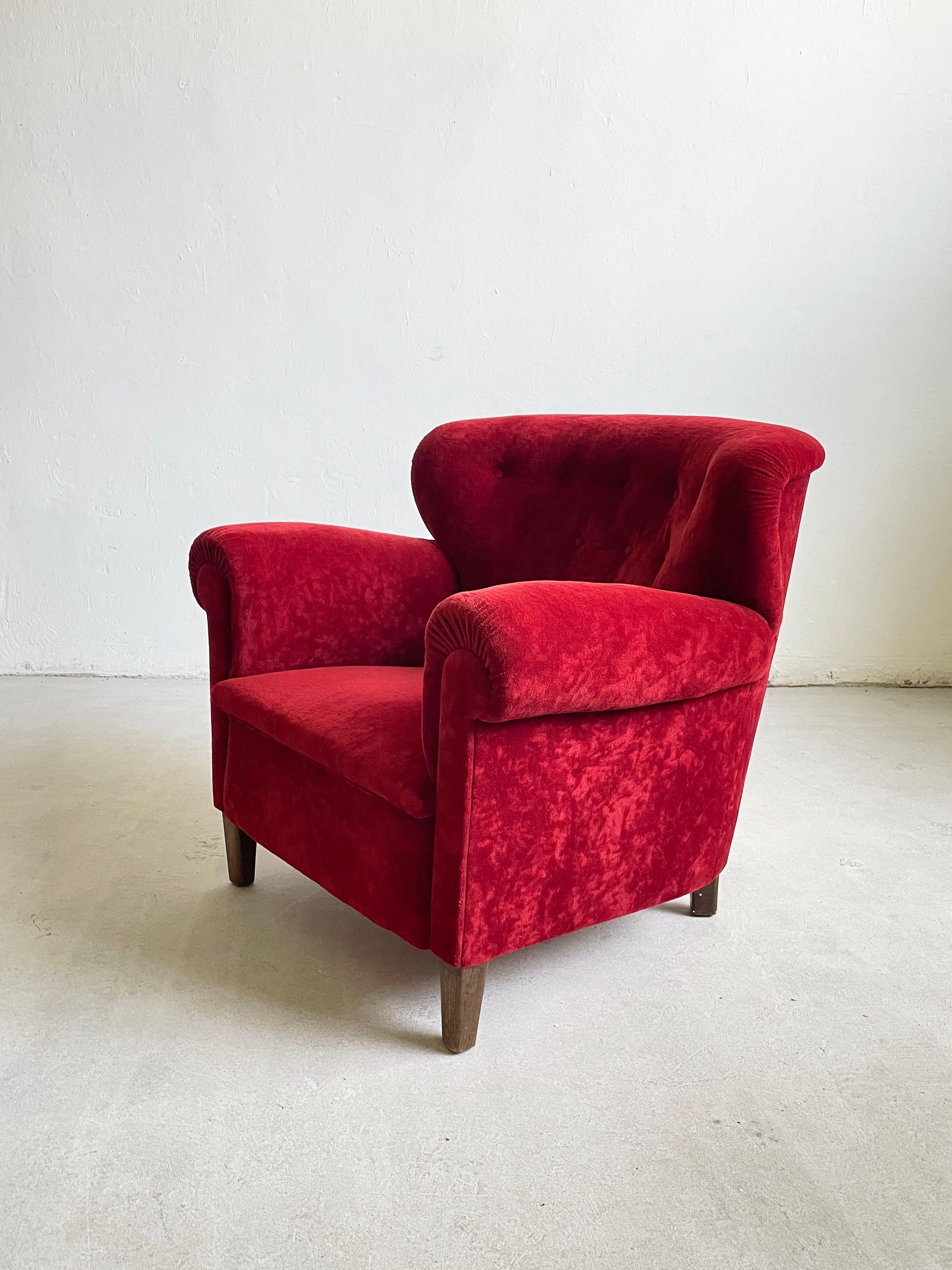 Fabric Vintage Danish Armchair in Velour, Great original condition, 1950's For Sale