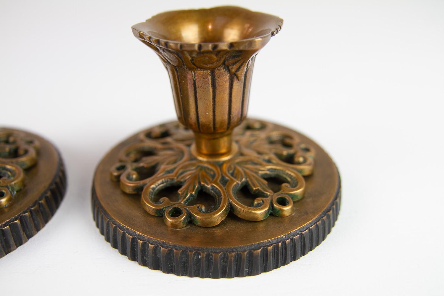 Dänische Vintage-Kerzenhalter aus Bronze im Art nouveau-Stil, 1930er Jahre. Satz von 2.  (Mitte des 20. Jahrhunderts) im Angebot