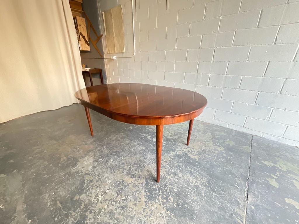 Vintage Danish Bernhard Pedersen & Søn Esstisch mit Blatt (Dänisch) im Angebot