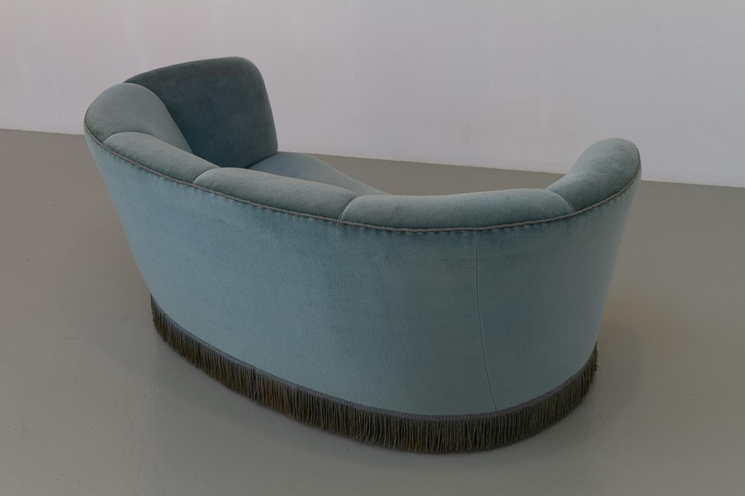 Vintage Danish Blue Velvet Art Deco Banana Sofa, 1940s. 6