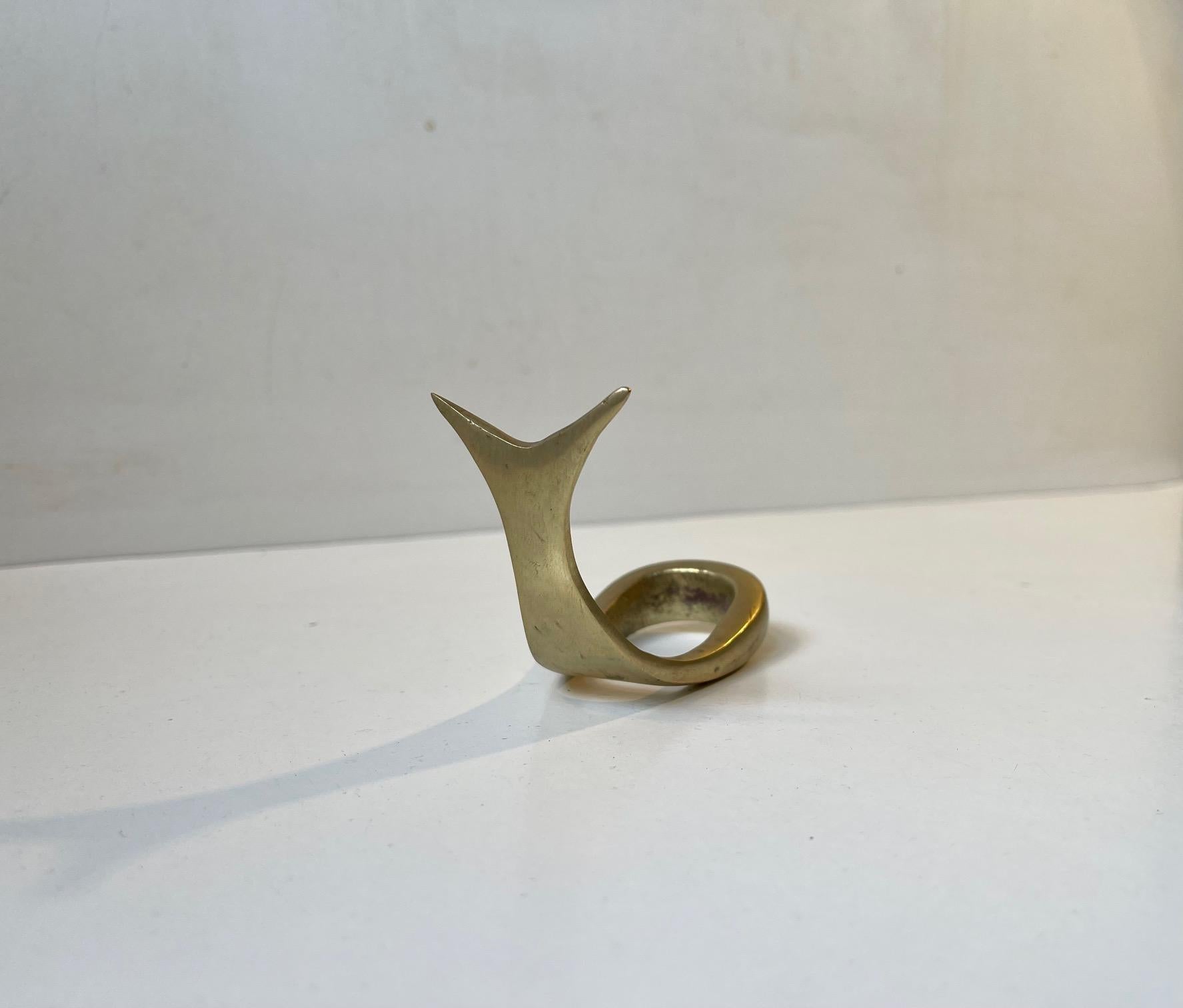 Vintage Danish Brass Whale Pipe Rest in the Style of Carl Auböck, 1950s In Good Condition In Esbjerg, DK