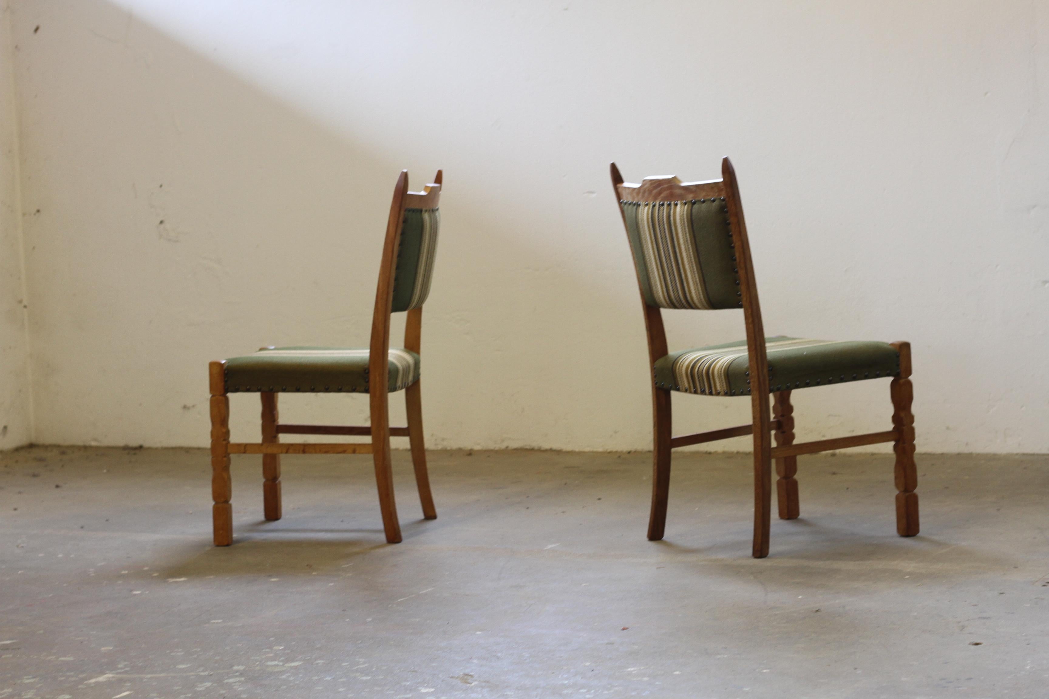 Vintage Danish Brutalisme Oak Dining Chairs, style of Henning Kjærnulf For Sale 8