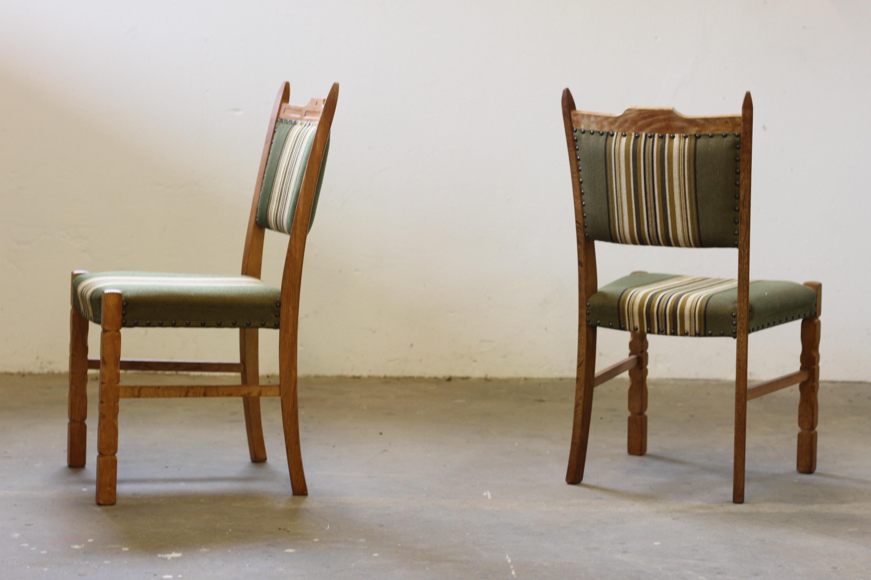 Vintage Danish Brutalisme Oak Dining Chairs, style of Henning Kjærnulf For Sale 9