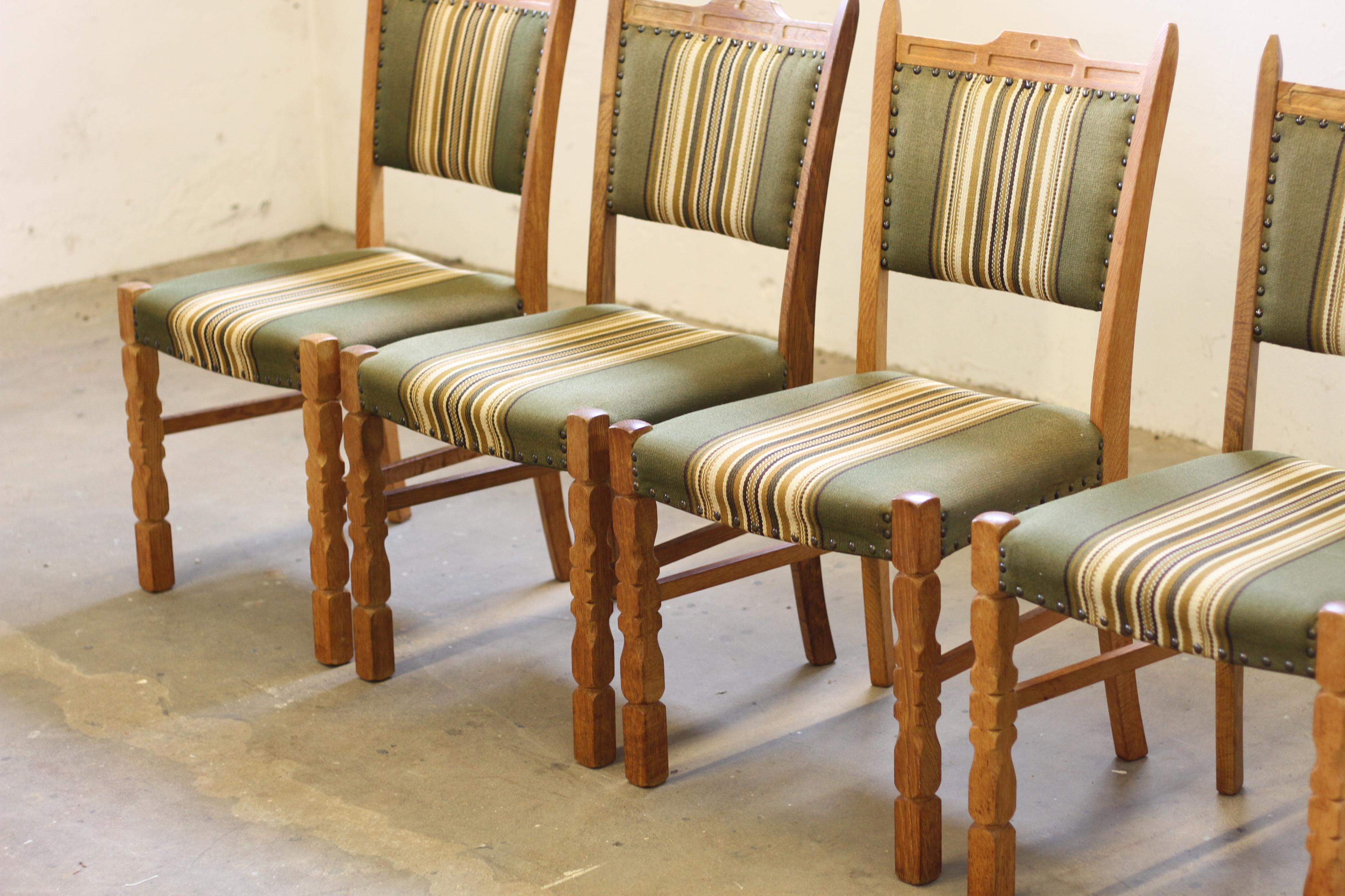 Vintage Danish Brutalisme Oak Dining Chairs, style of Henning Kjærnulf In Good Condition For Sale In Store Heddinge, DK
