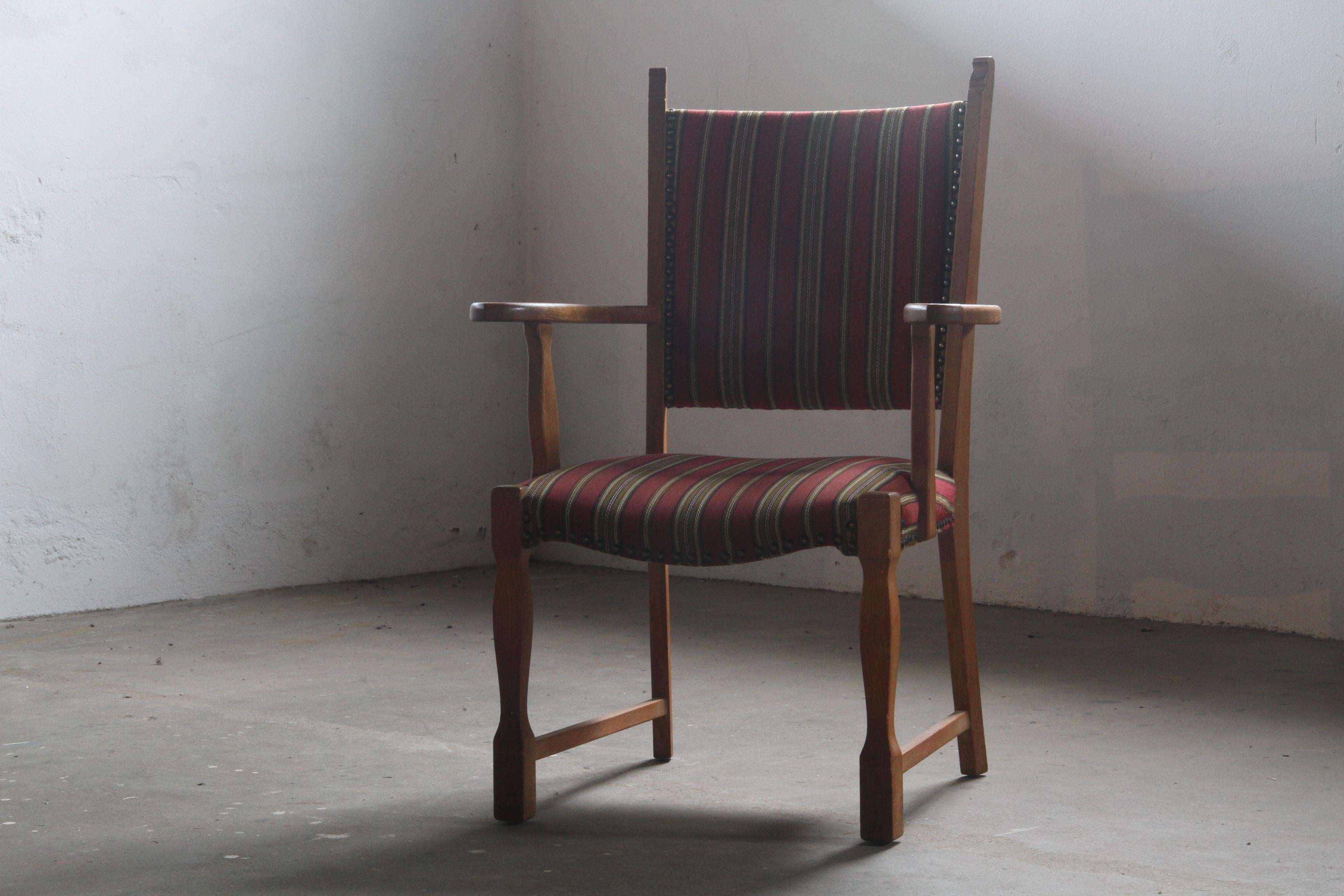 Danese Poltrona danese brutalista d'epoca in Oak, stile Henning Kjærnulf, anni '60 in vendita