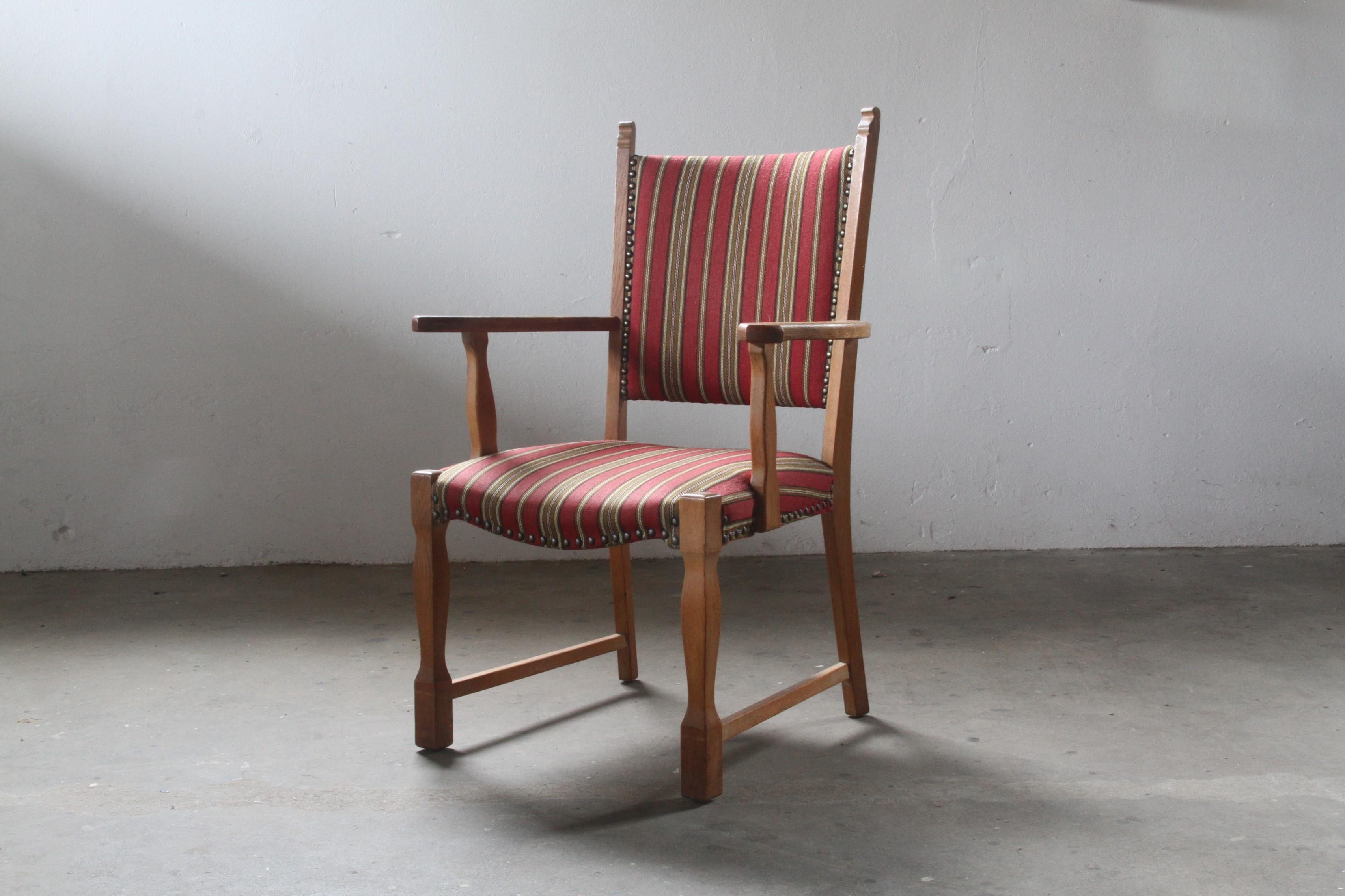 Poltrona danese brutalista d'epoca in Oak, stile Henning Kjærnulf, anni '60 in vendita 1
