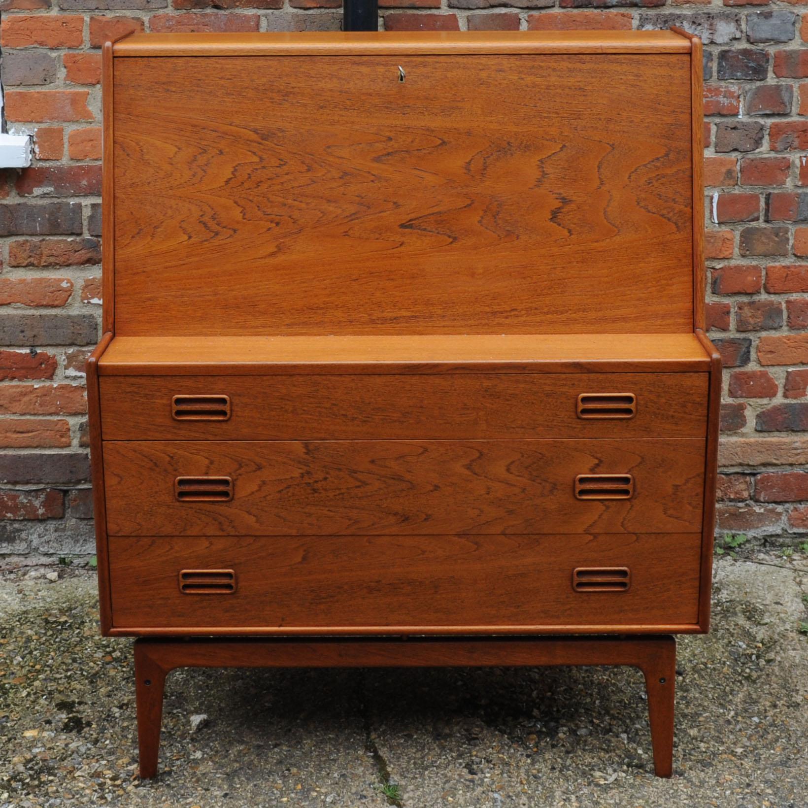 Mid-Century Modern Vintage Danish Bureau/ Desk by Arne Hovmand Olsen for Mogens Kold, 1960s For Sale