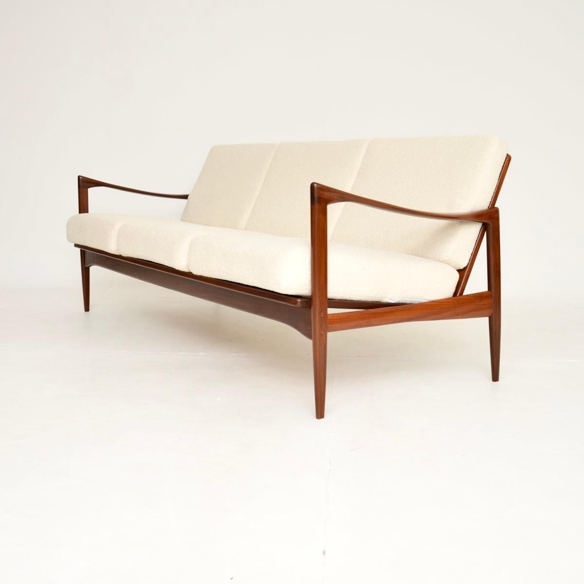 Divano Candidate danese vintage di Ib Kofod-Larsen per OPE In condizioni buone in vendita a London, GB
