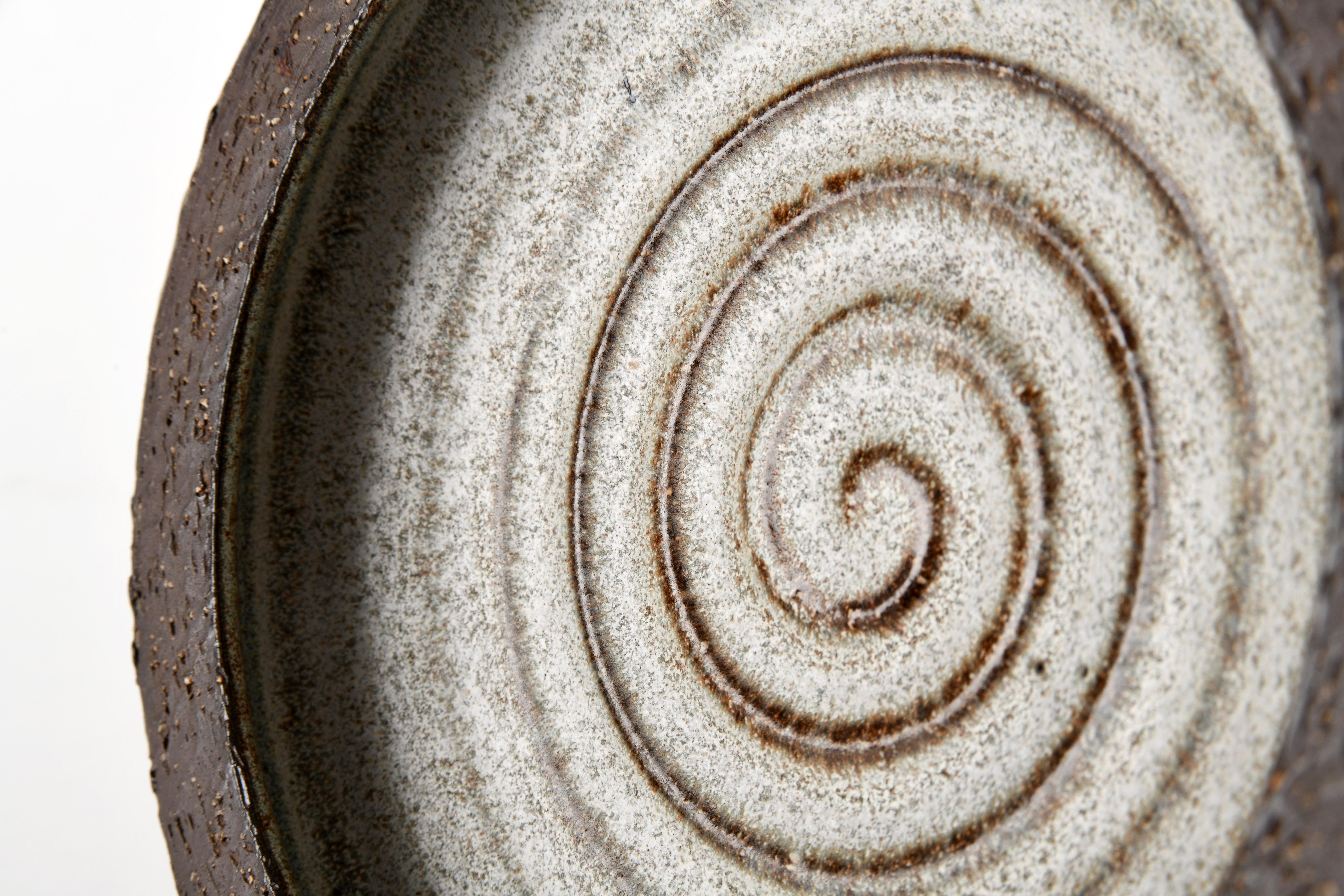 Ceramica Ciotola danese d'epoca in ceramica di Helge Bjufstrøm per il laboratorio Michael Andersen in vendita