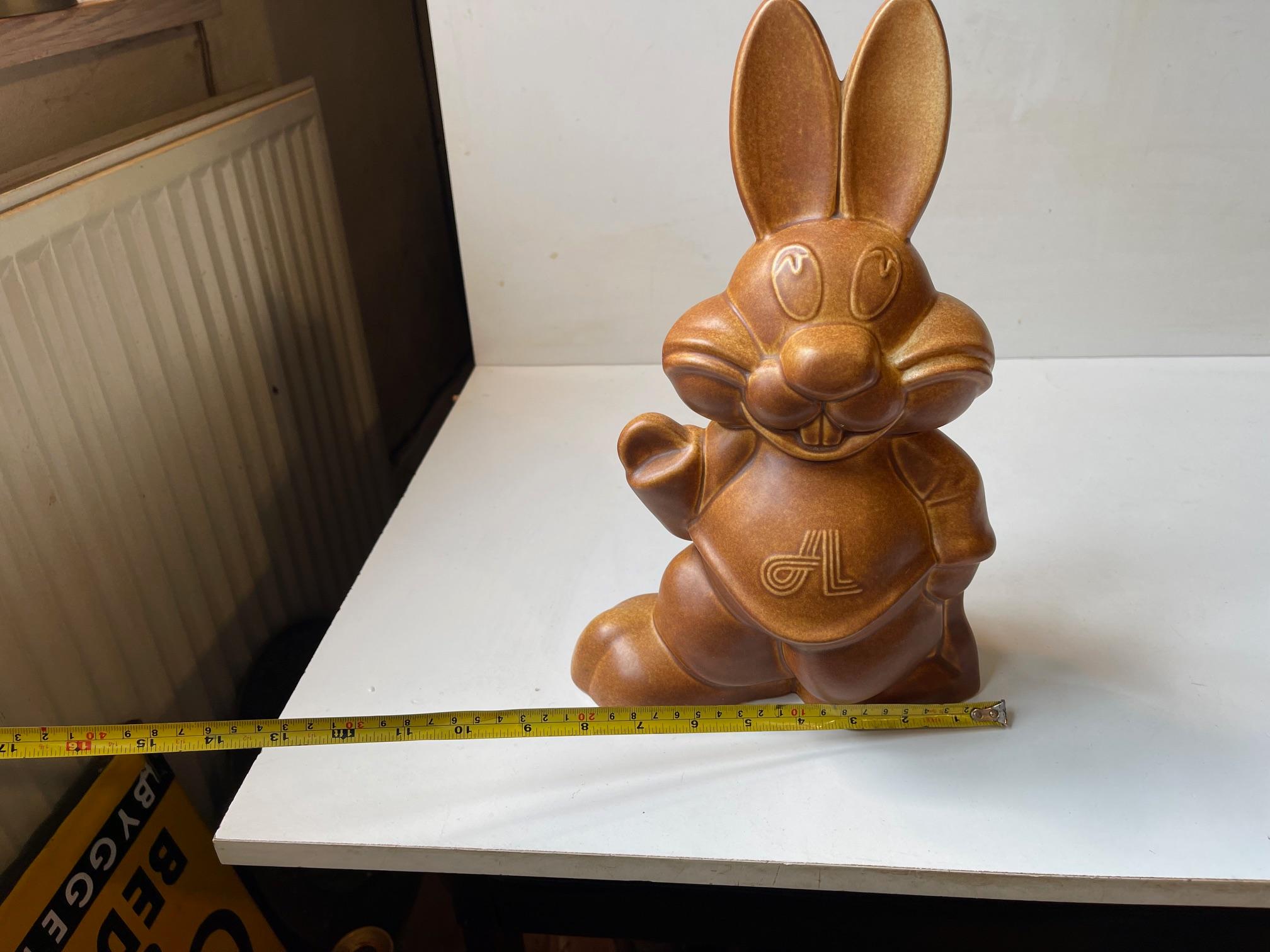 Salvadanaio danese d'epoca in ceramica Jumbo Bunny di Søholm, anni '80 in vendita 3