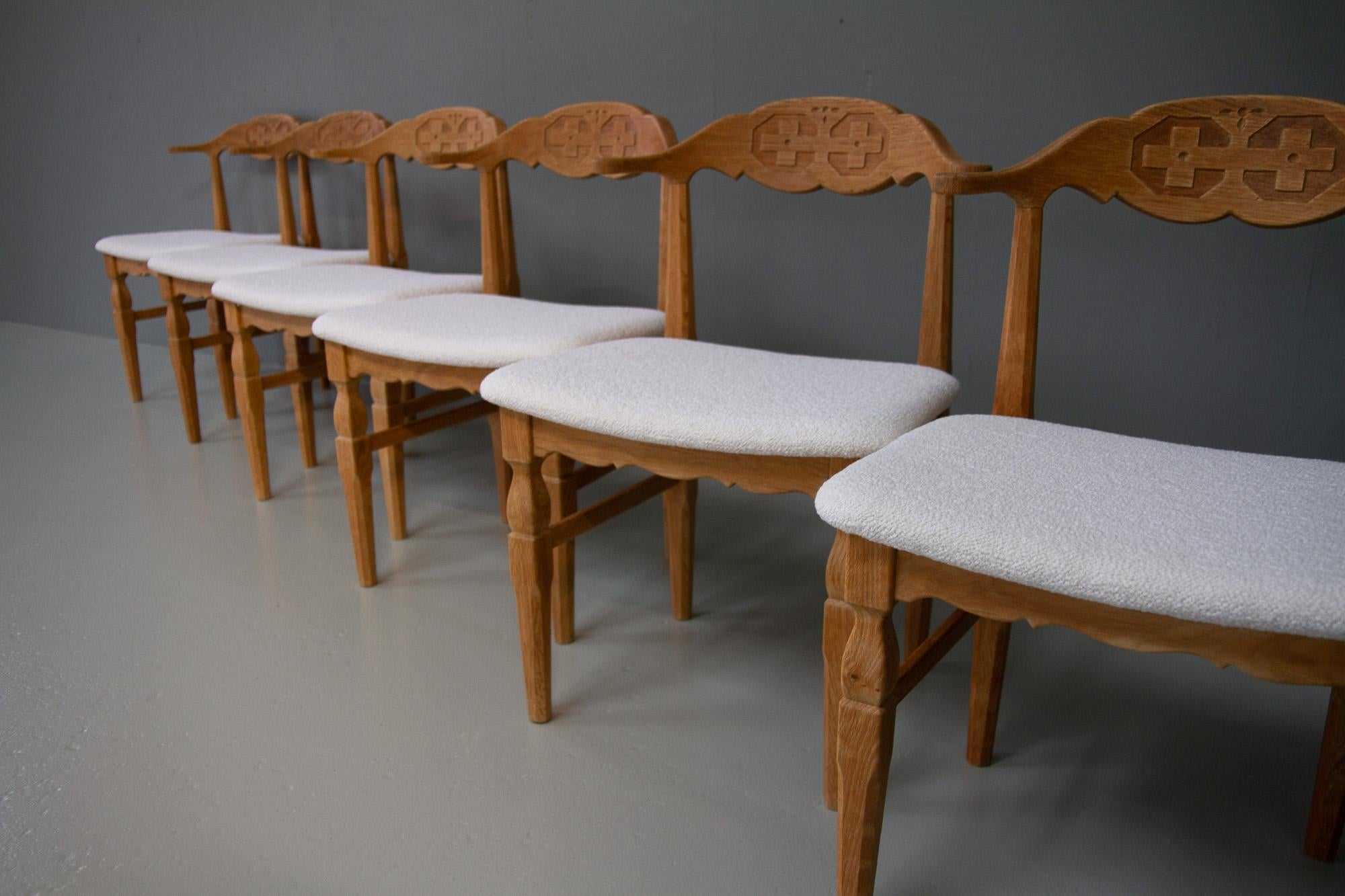 Vintage Danish Chairs in Oak and Bouclé by Henning Kjærnulf 1960s, Set of 6 13