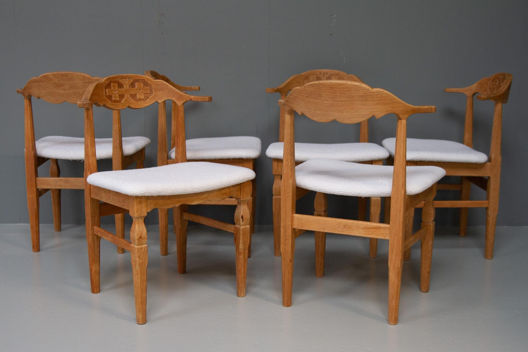 Vintage Danish Chairs in Oak and Bouclé by Henning Kjærnulf 1960s, Set of 6 4