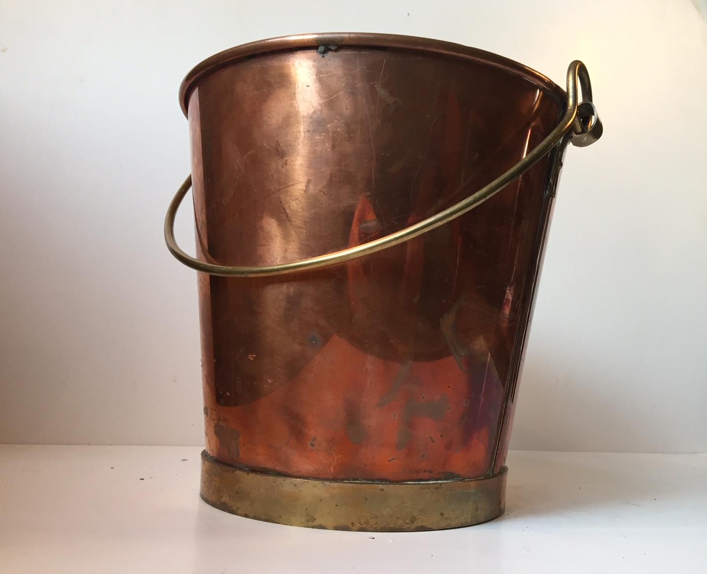 Mid-Century Modern Vintage Danish Champagne Ice Bucket in Copper and Brass, 1970s