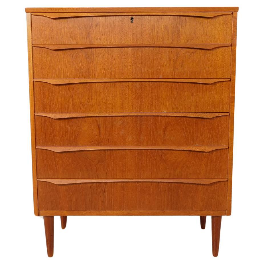 Vintage Danish chest of drawers  Teak  6 drawers  108 cm For Sale